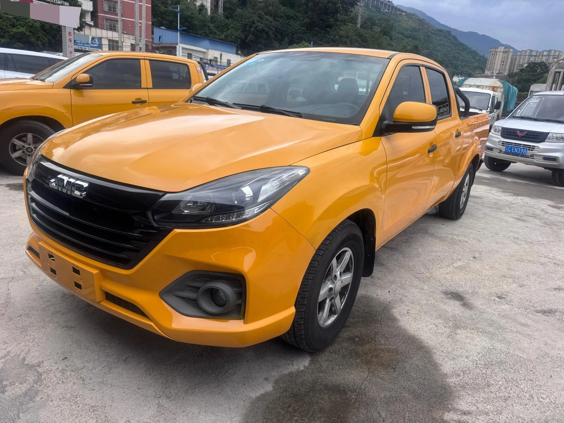 Jiangling 2022 Baodian 2.5T 4WD Comfort Edition (Long Wheelbase) Manual Transmission