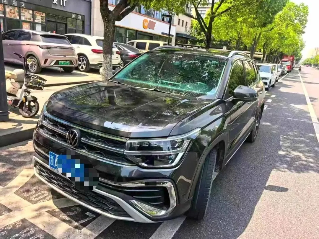 Volkswagen 2024 Tharu 1.5TSI 300TSI 2WD Full Moon Edition Automatic