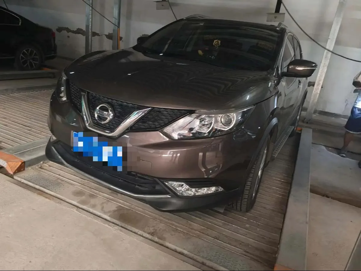 Nissan Qashqai 2017 2.0L CVT Elite Edition (National V Emission Standard)