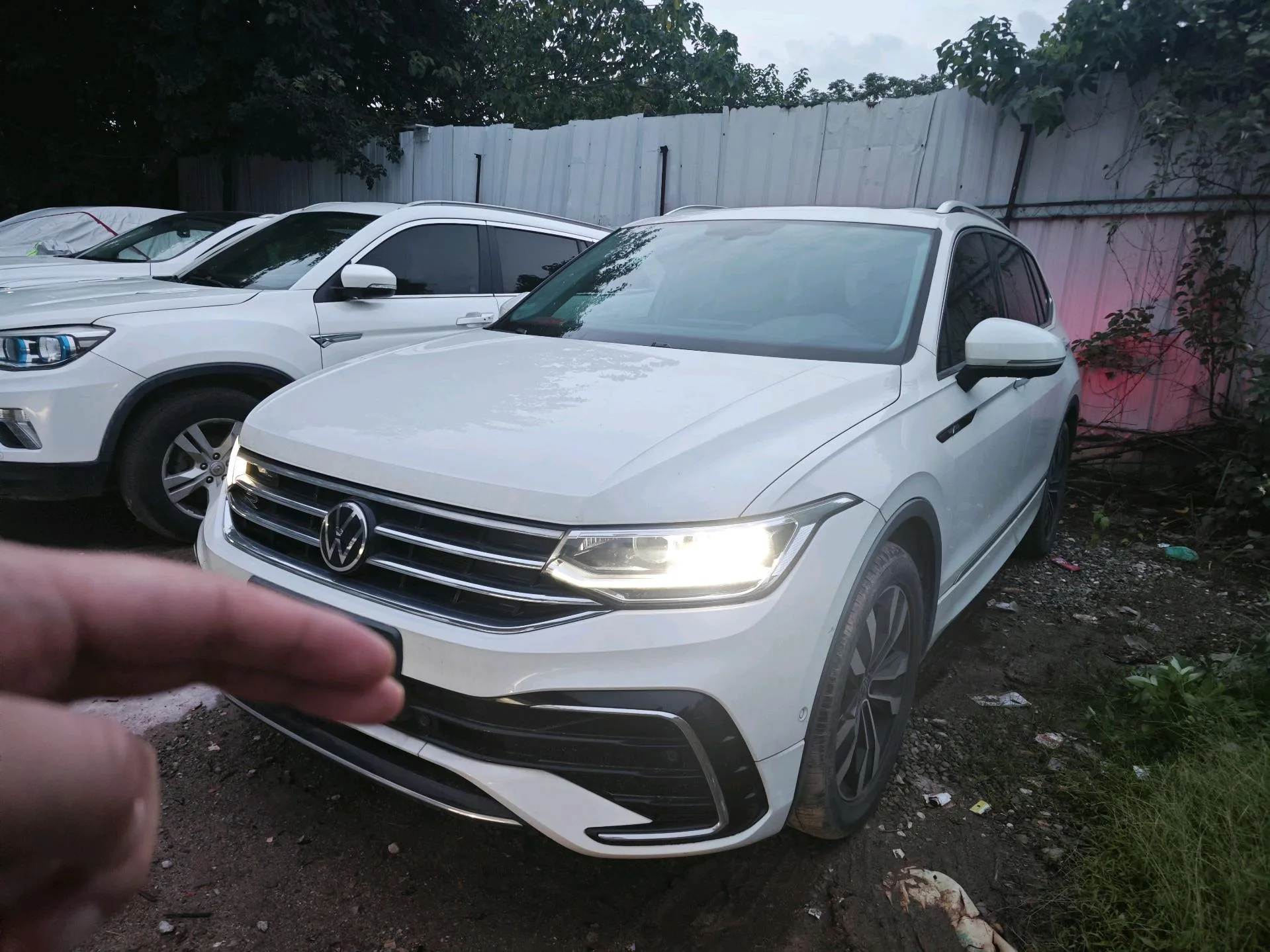 Volkswagen 2024 Tiguan L R-Line 2.0TSI 330TSI 2WD R-Line Luxury Edition Automatic Transmission