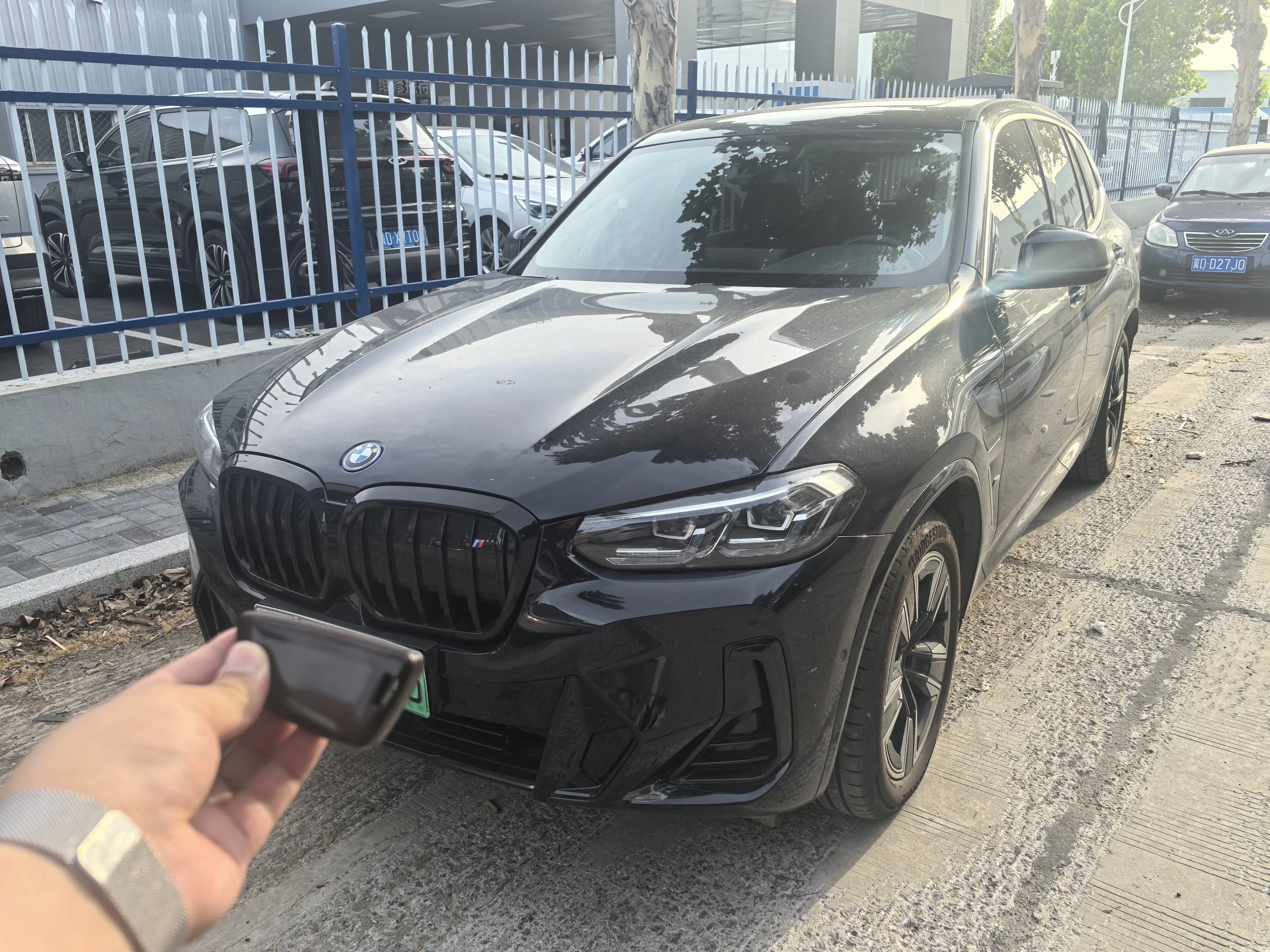 BMW iX3 2022 Leading Edition