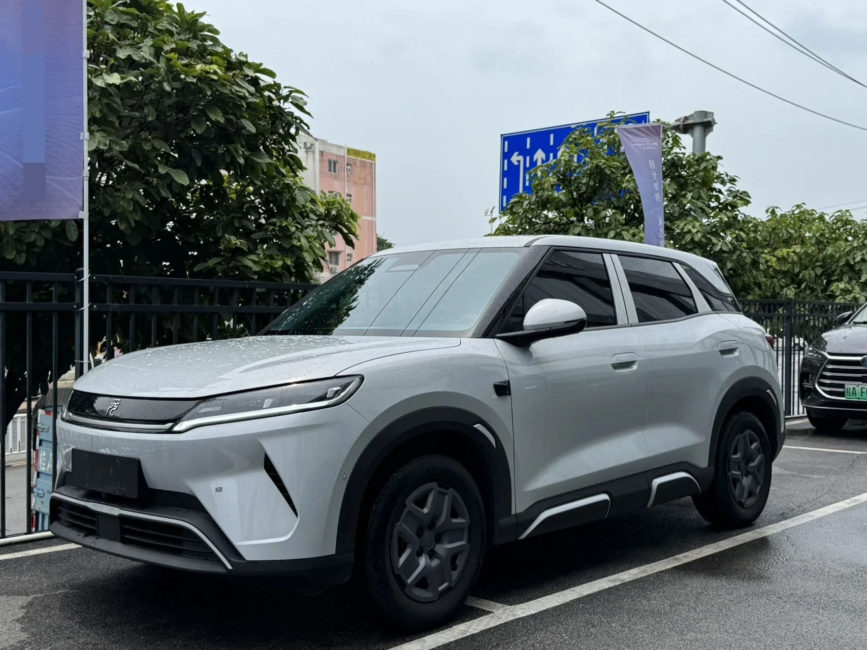BYD 2025 Yuan UP Smart Driving Edition 401KM Vitality Edition Automatic