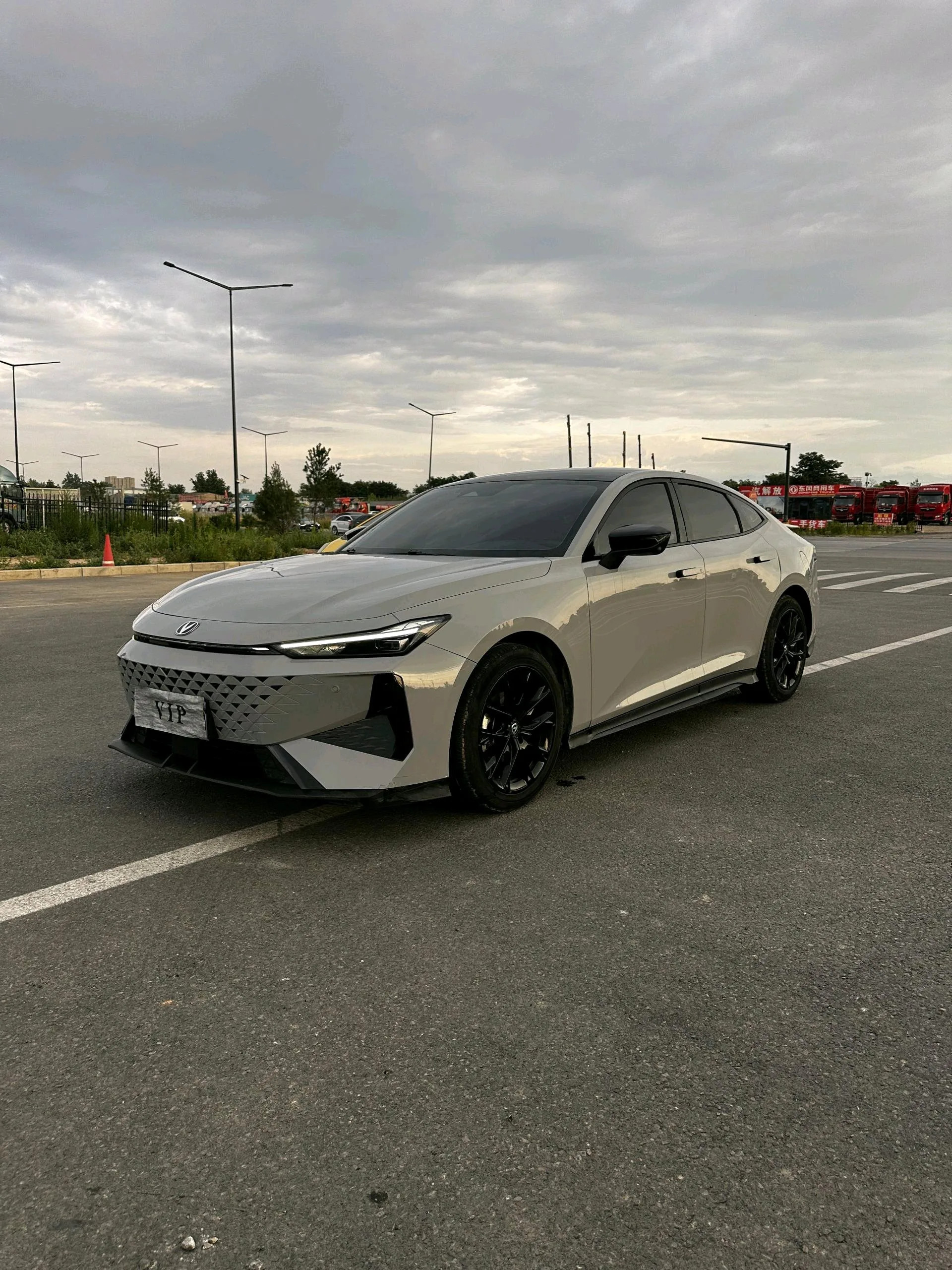 Changan 2024 UNI-V 1.5T Premium Automatic