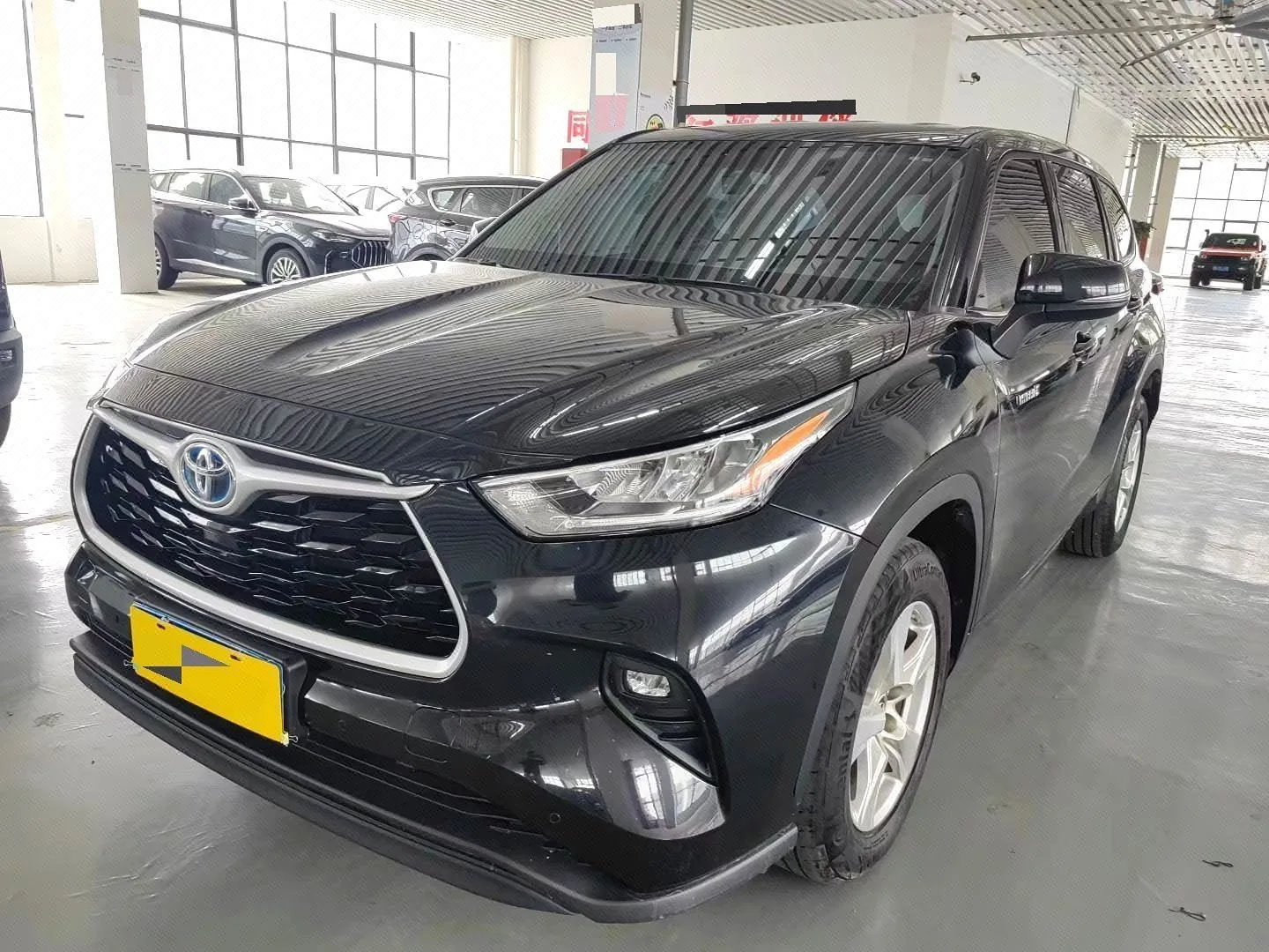 Toyota 2023 Highlander Hybrid 2.5L CVT Intelligent Electric Hybrid AWD Elite 7-Seat Plus Automatic Transmission
