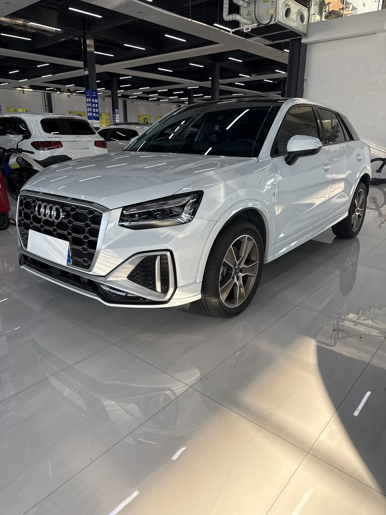 奥迪 2024 Q2L 1.5TFSI 35TFSI 时尚 动态的 自动的