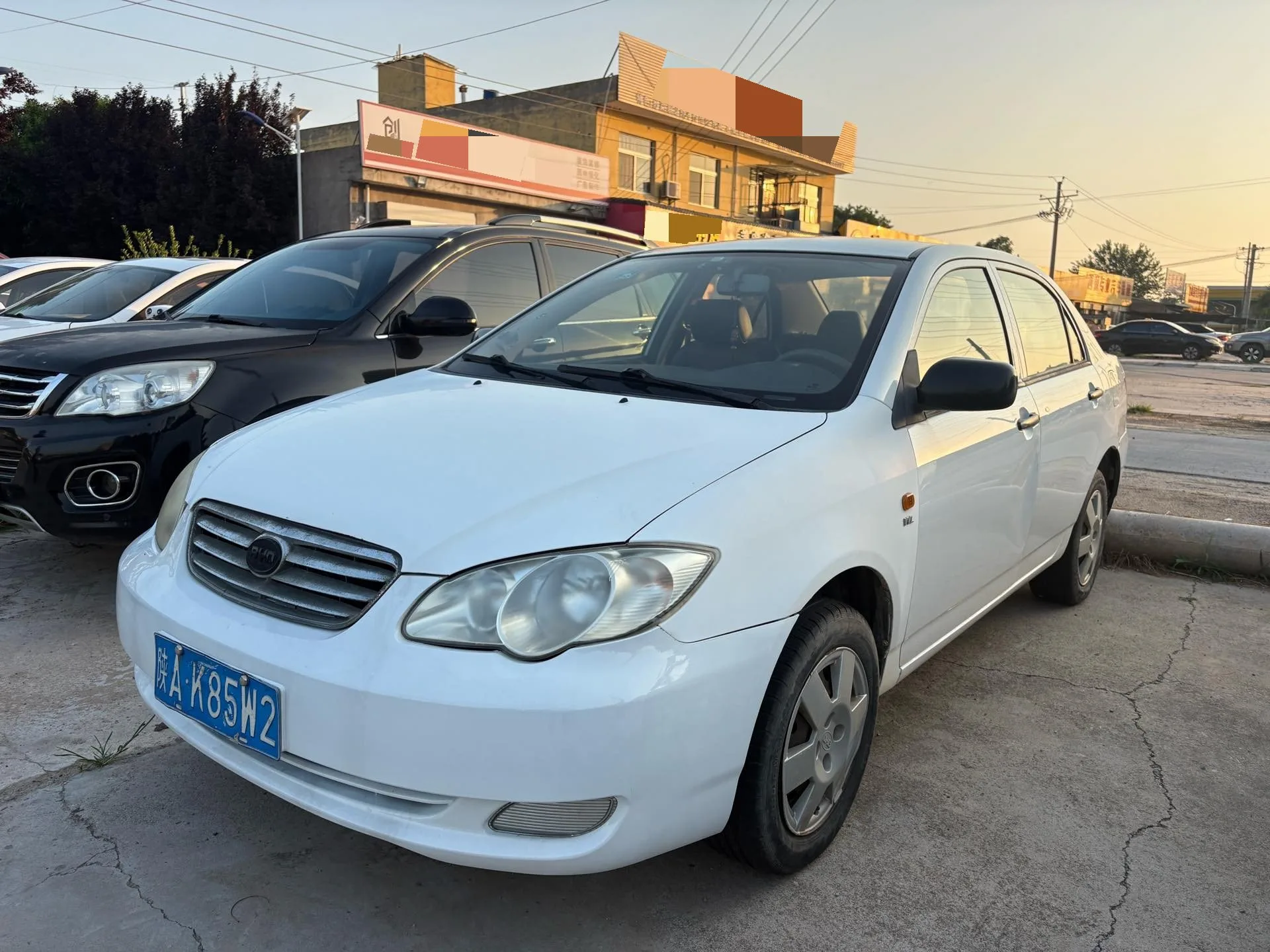 МИР F3 2013 Модель Год 1,5 l Автоматический Стандарт Подрезать