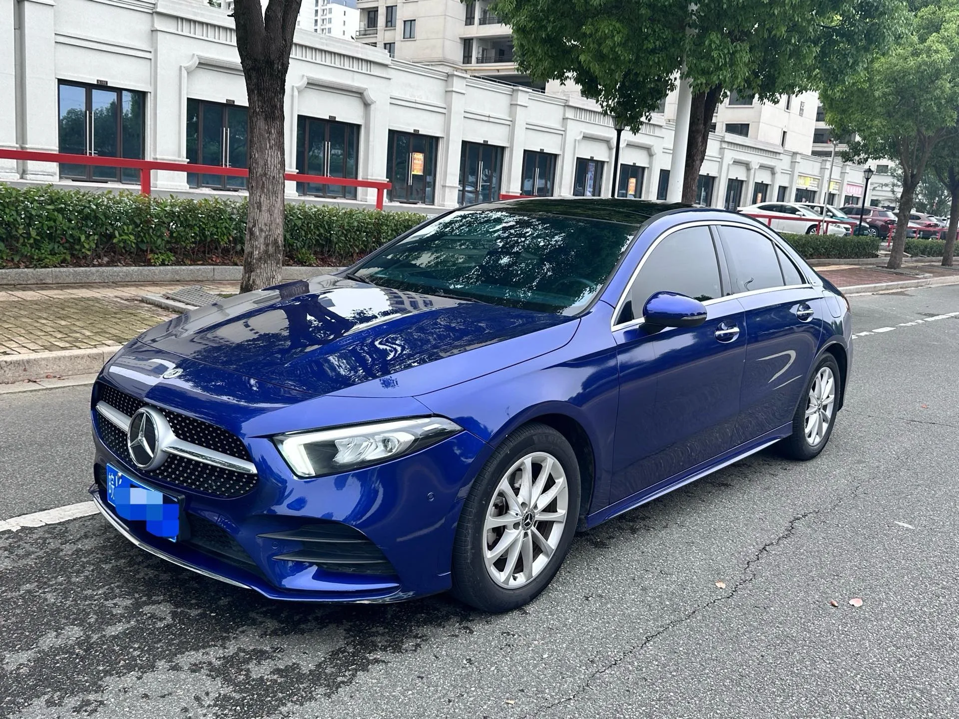 Mercedes-Benz A-Class 2021 A 200 L Sport Sedan Fashion Edition