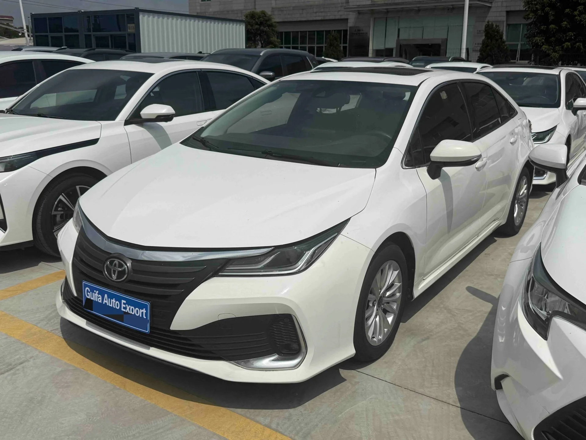 2022 Toyota Avalon 2.0L Elite Edition