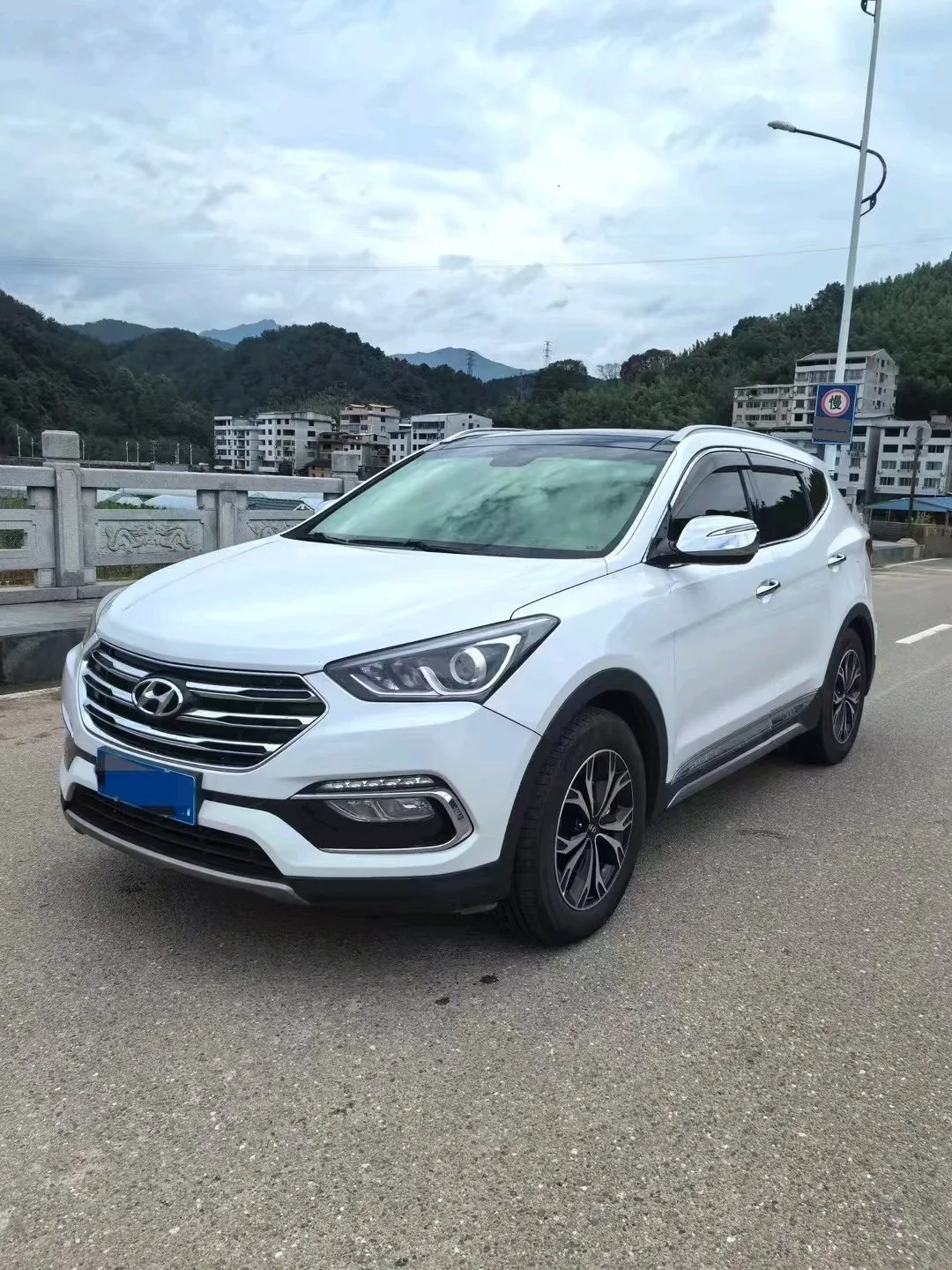 2017 Santa Fe 2.0T Automatic AWD Flagship 7-Seater