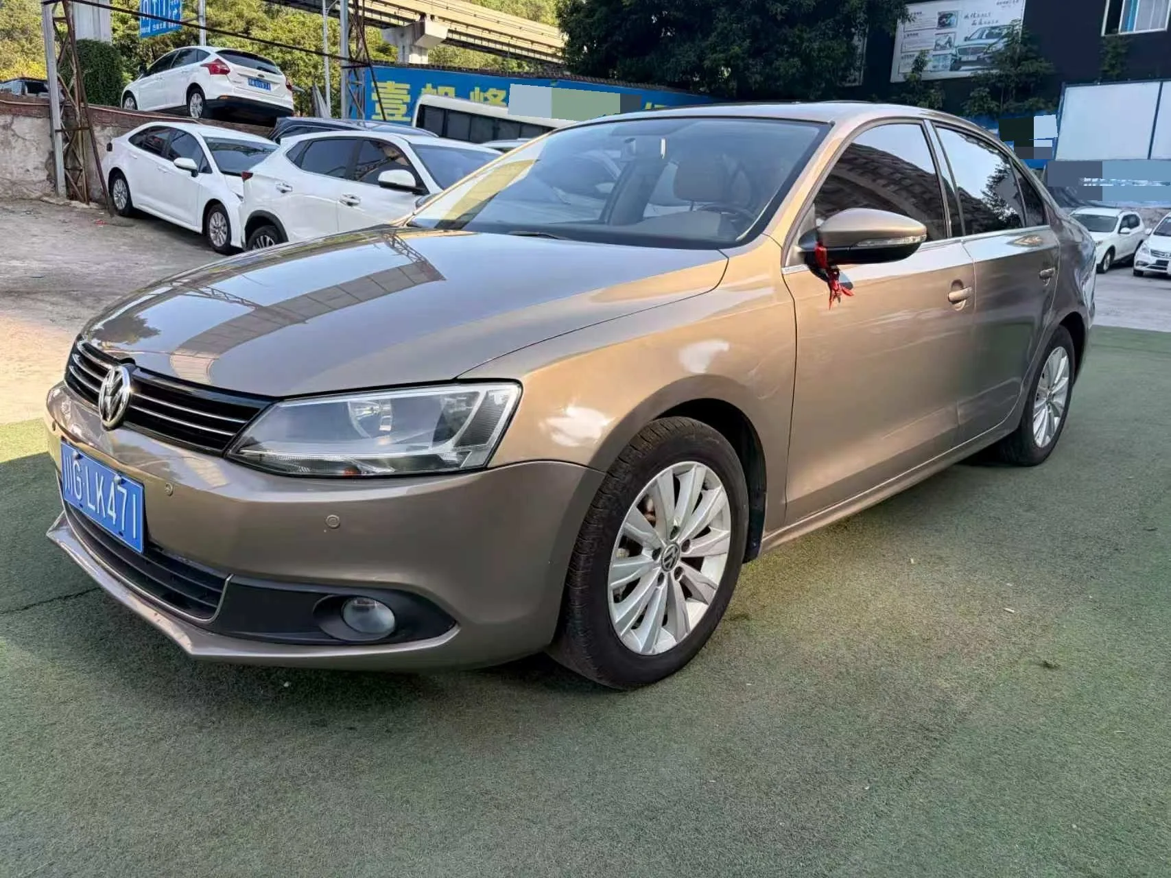 2014 Volkswagen Sagitar Facelift 1.6L Automatic "Fashion" Trim