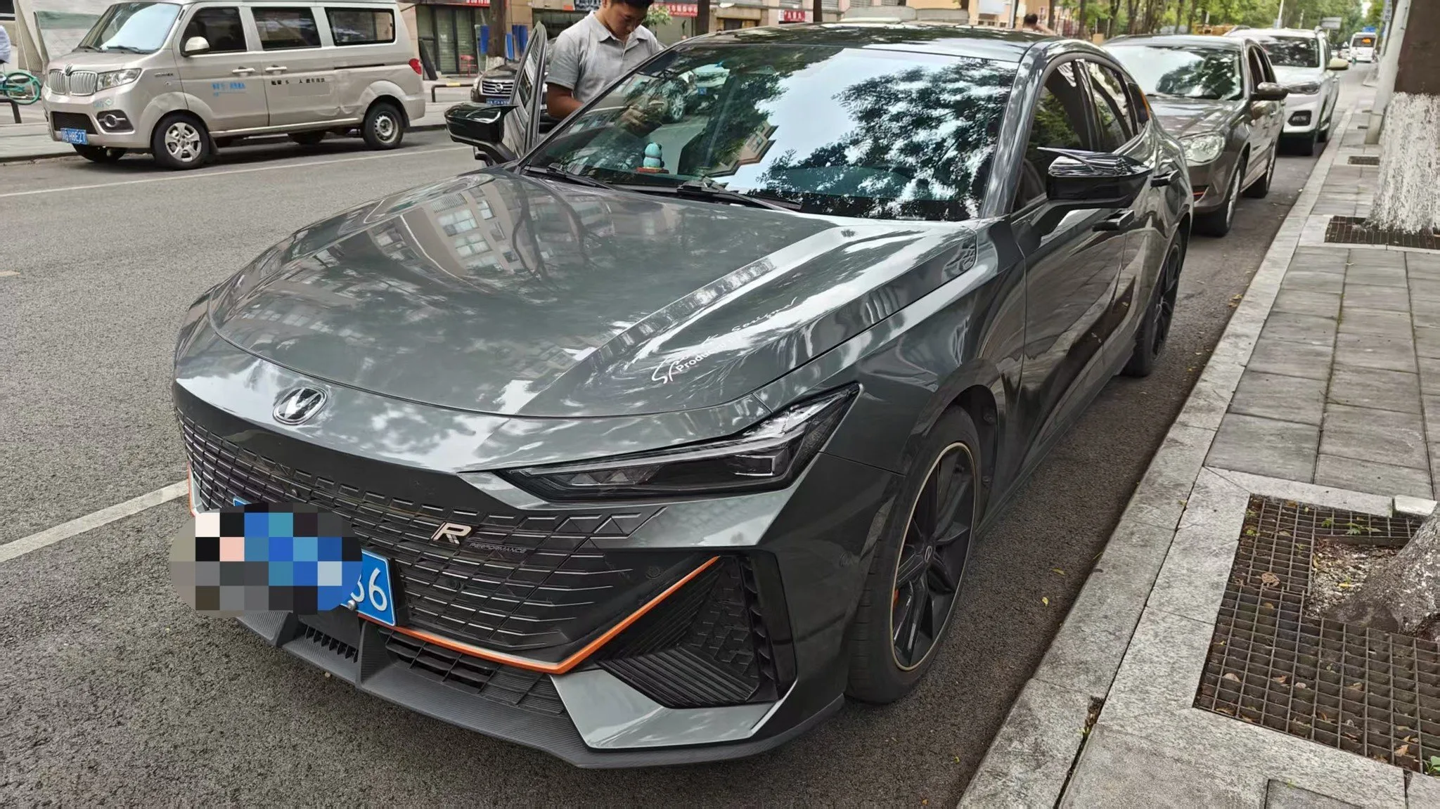 Changan UNI-V 2022 1.5T Smart Navigation Edition