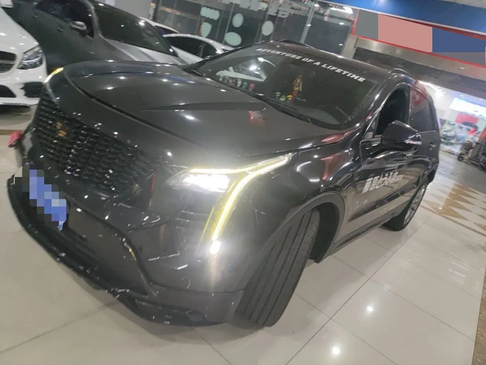 2020 Cadillac XT4 28T FWD Luxury