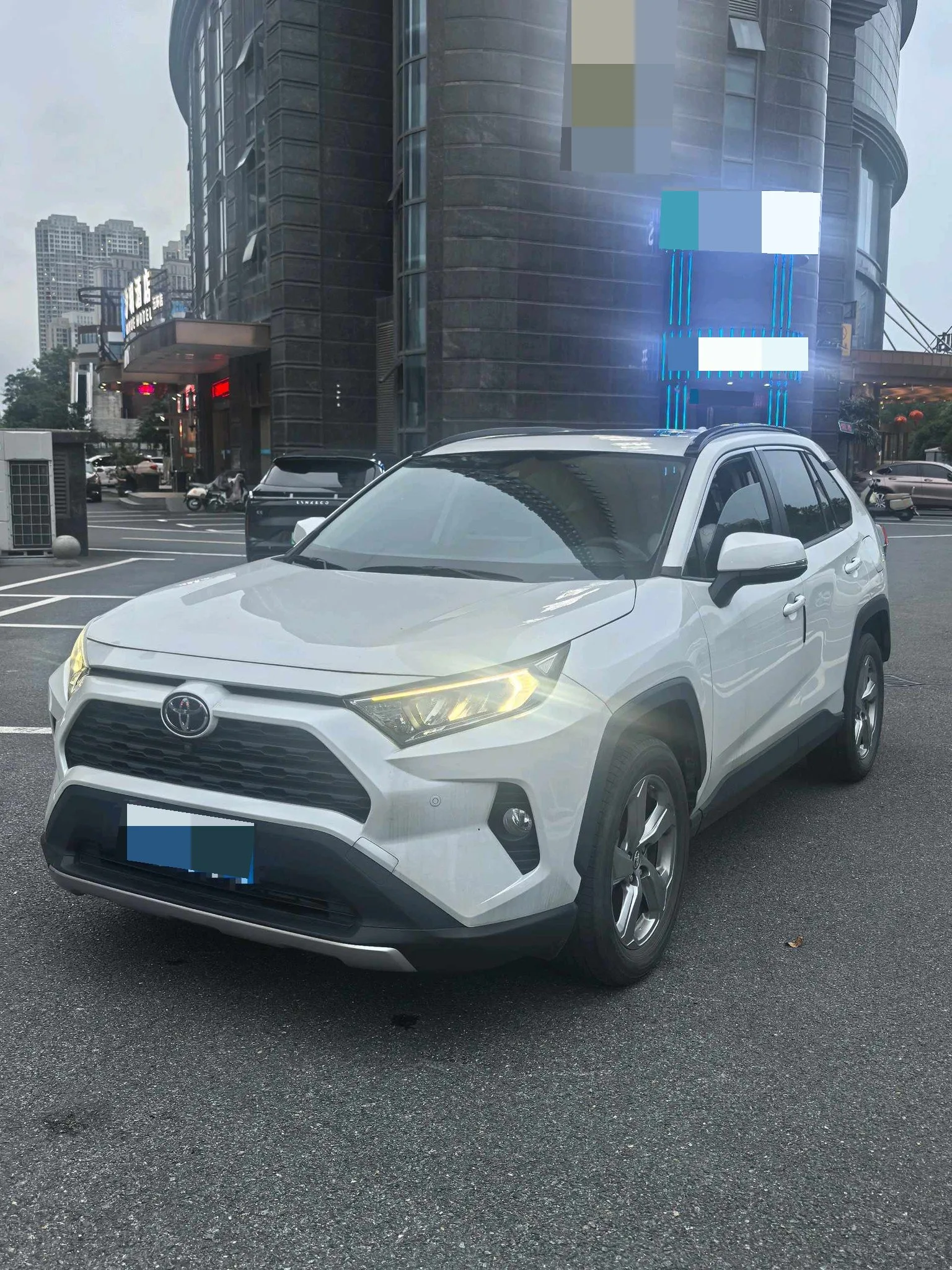 2021 Toyota RAV4 2.0L CVT 2WD Fashion Edition