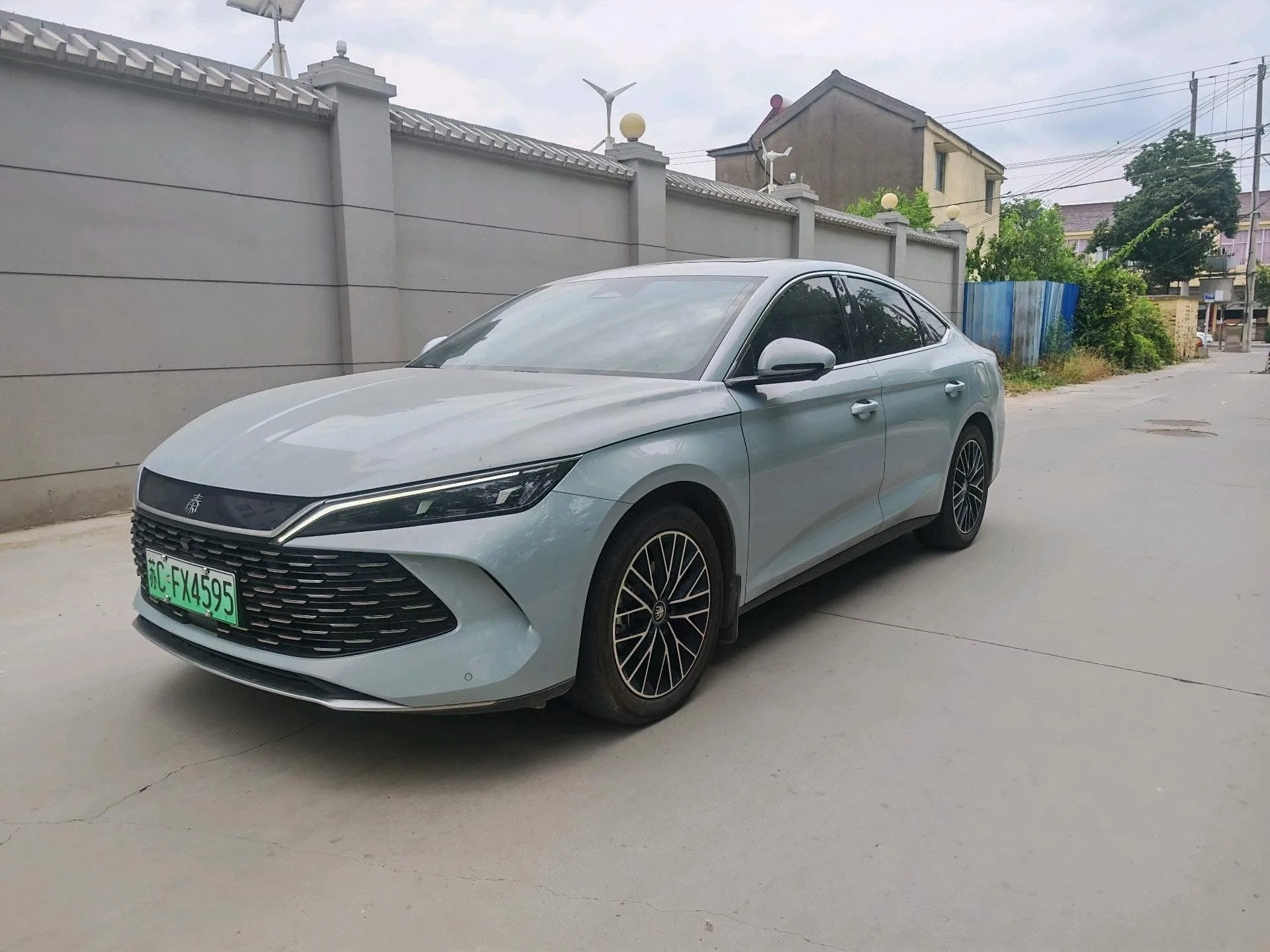 Qin L 2024 DM-i 120KM Excellent Edition