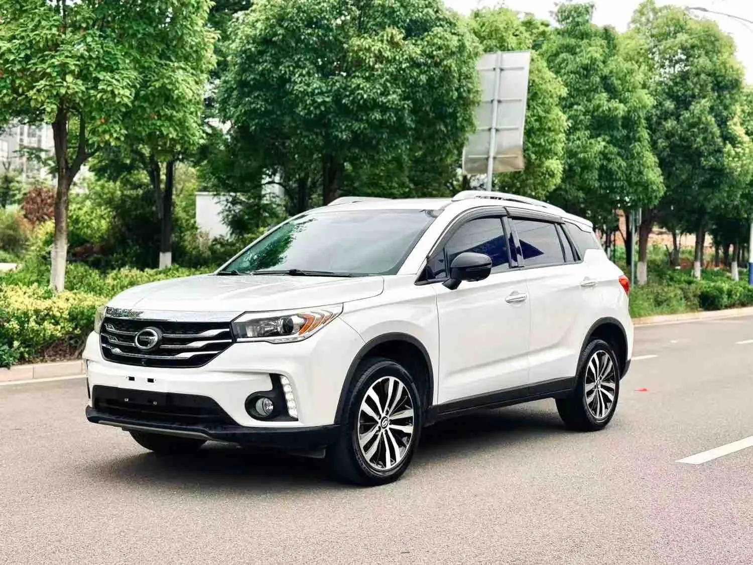 ГАК GS4 2017 Модель Год Двести тридцать пять тонн Автоматический Переднее колесо Водить машину Роскошь Умный Соединять Версия