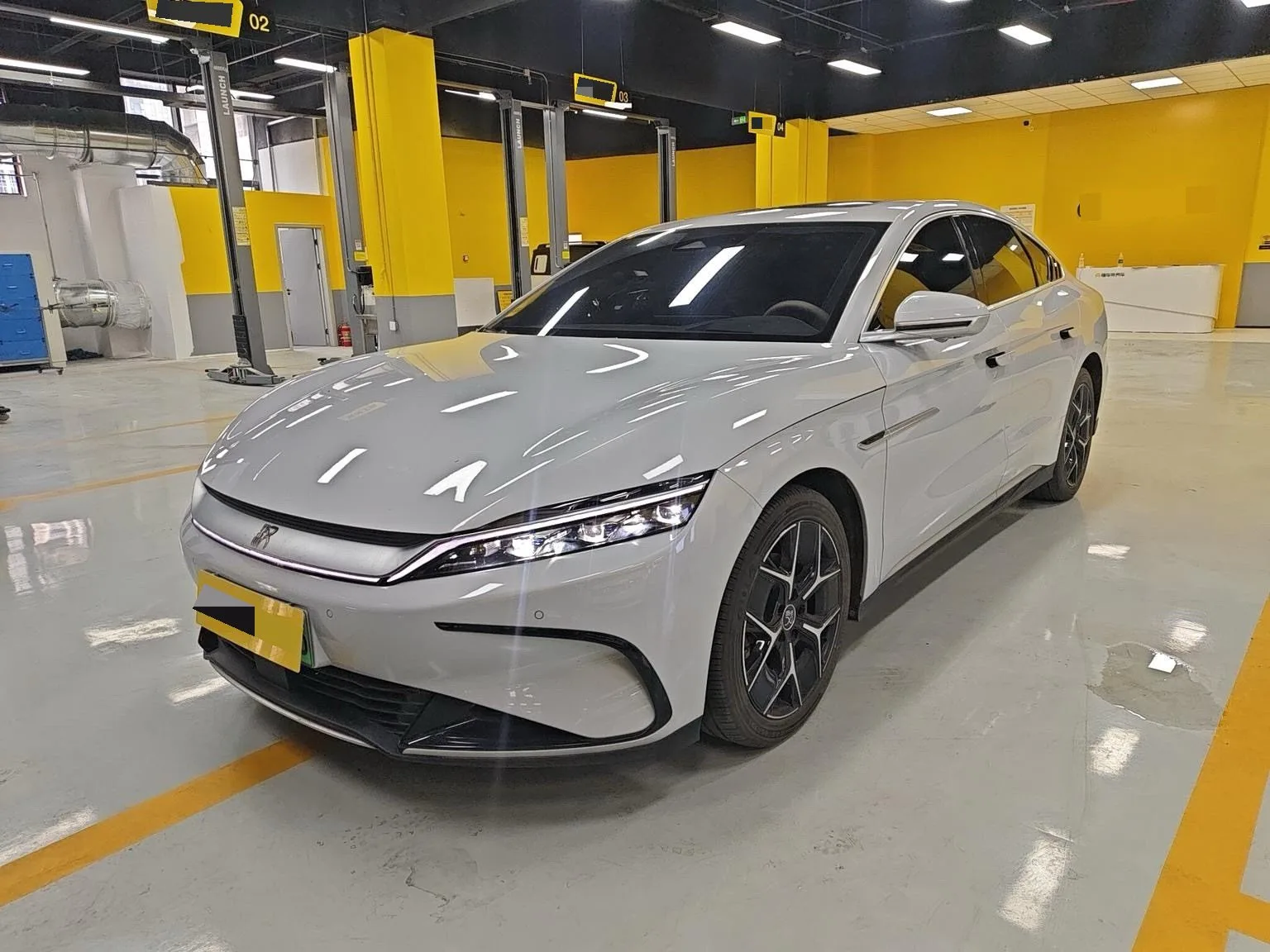 BYD 2024 Han EV 605KM Glory Edition Front-Wheel Drive Premium Automatic