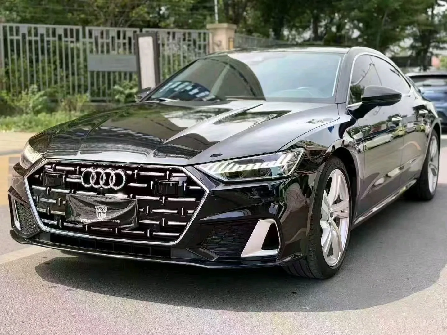 Audi A7L 2022 45 TFSI quattro S-line Paladin