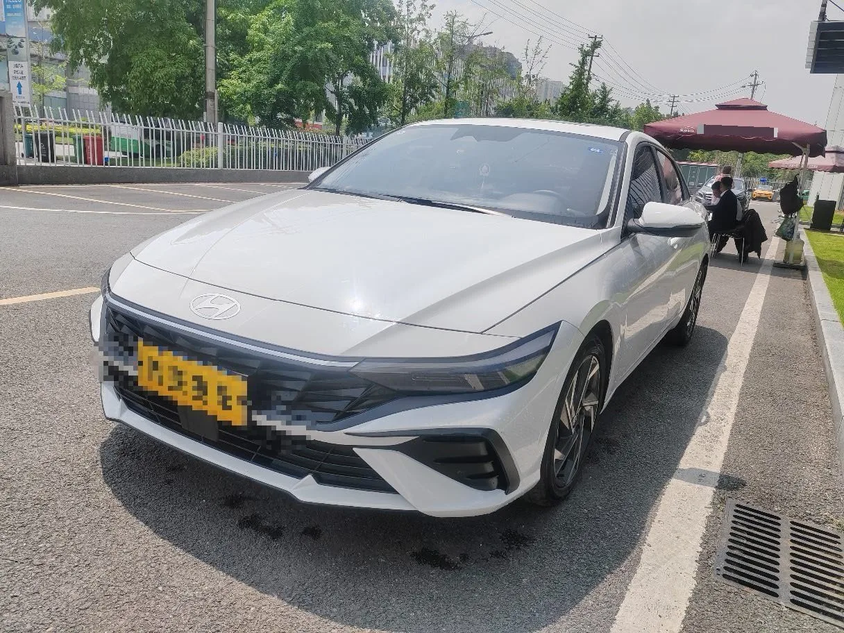 2023 Hyundai Elantra 1.5L CVT GLS Leading Edition