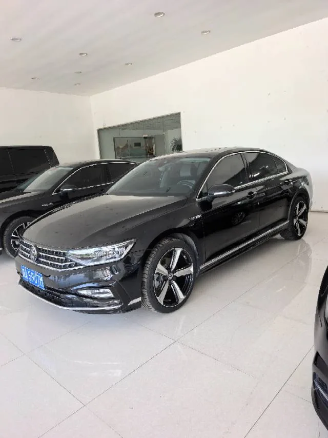 大众汽车 2024 生气。 2.0TSI 330TSI 2 百万 单元 奢华 版 自动的 传播