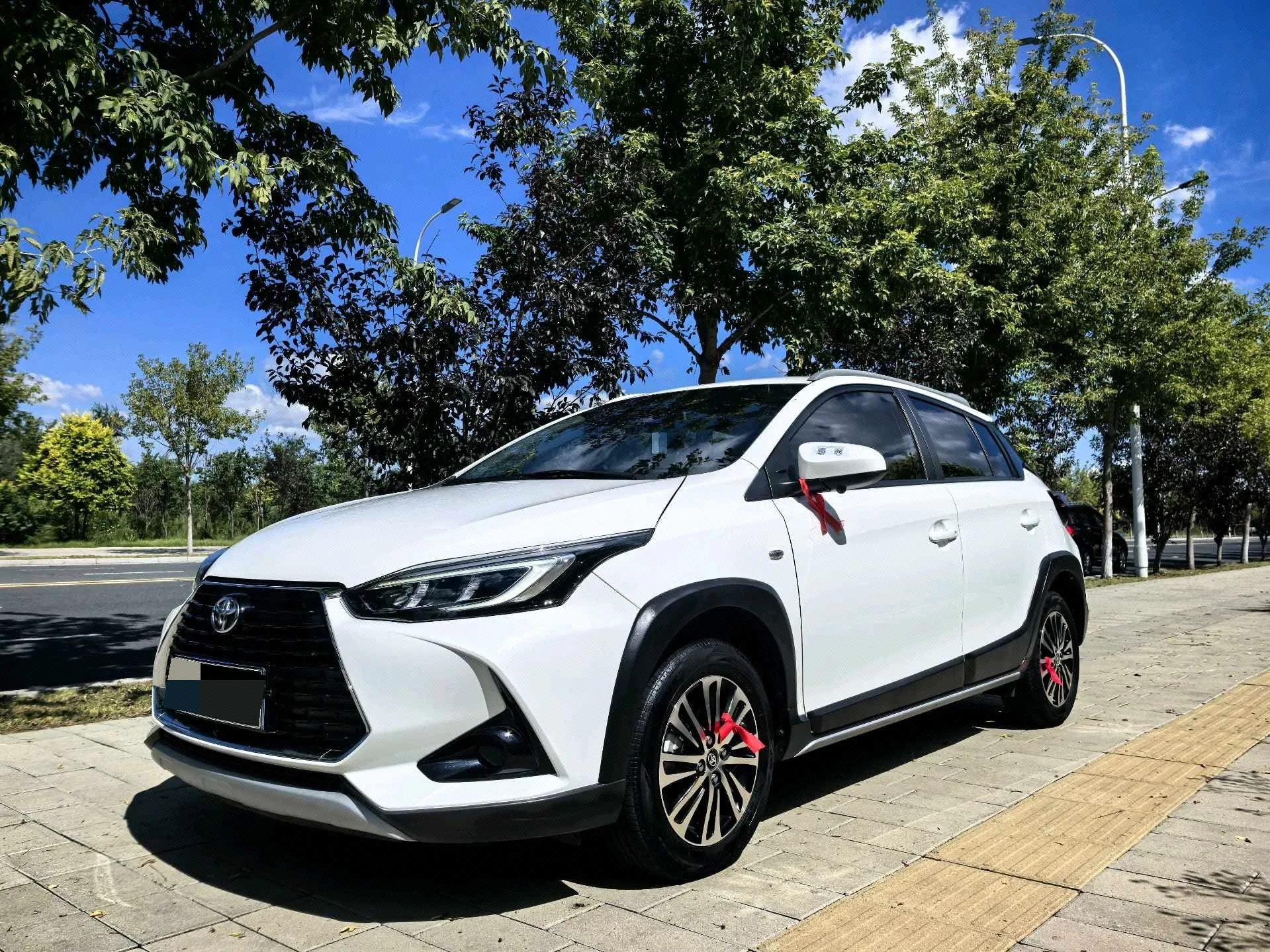 2022 Yaris L 1.5L CVT Luxury PLUS Edition