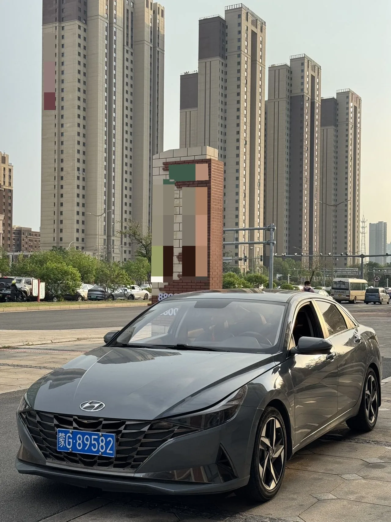 Hyundai Elantra 2021 1.5L CVT LUX Premium Edition