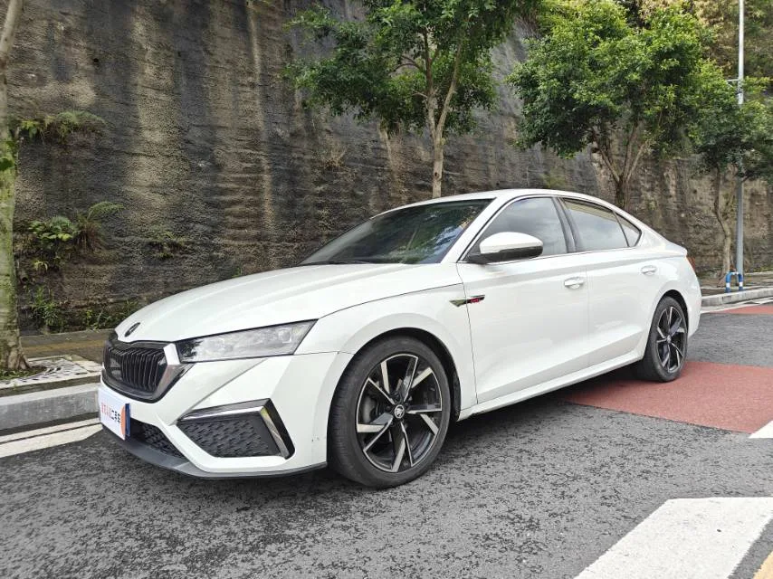 Octavia 2022 PRO TSI280 Luxury Edition
