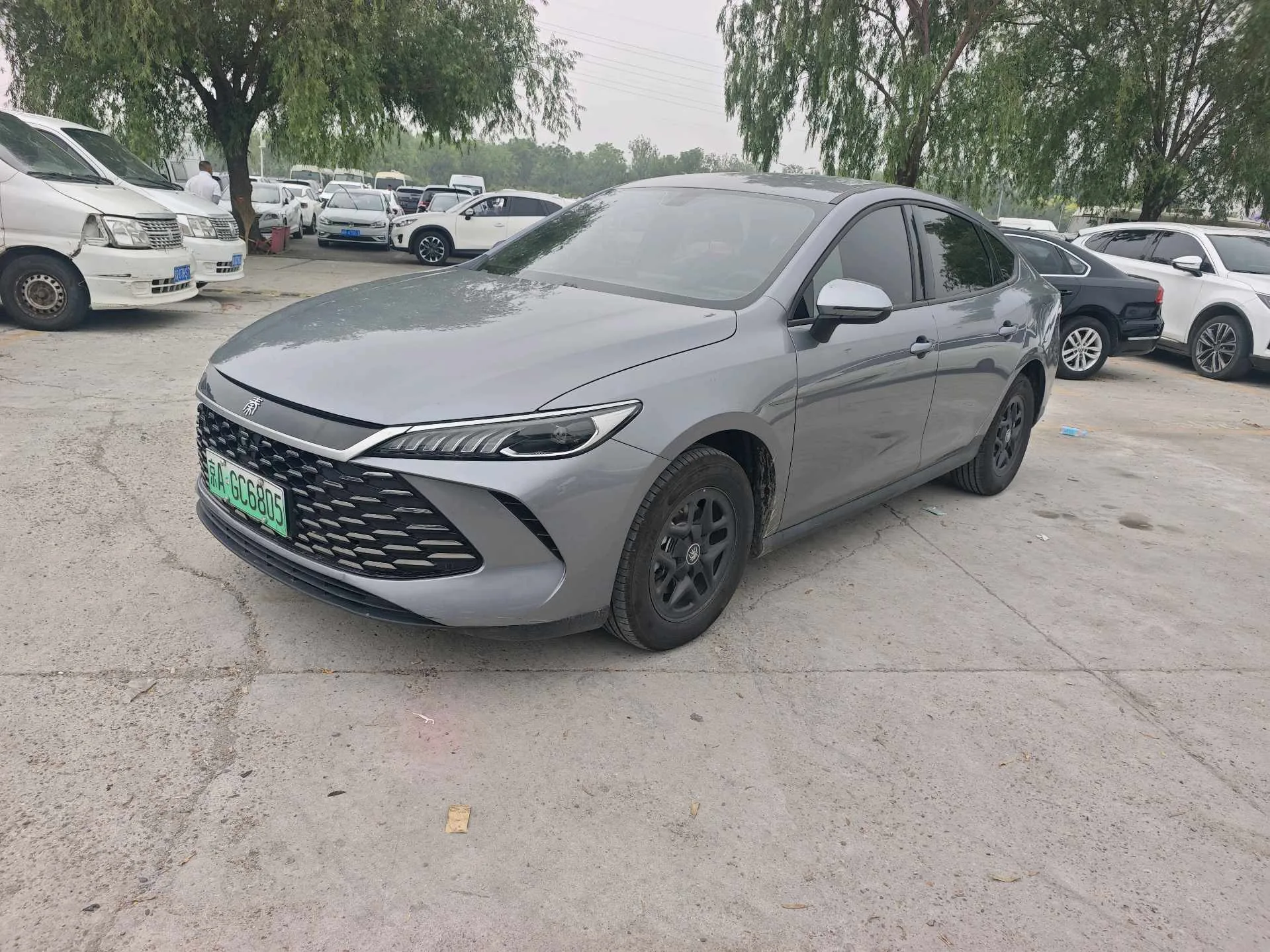 BYD 2025 Qin PLUS DM-i 1.5 CVT Intelligent Driving Edition 55KM Leading Model Automatic