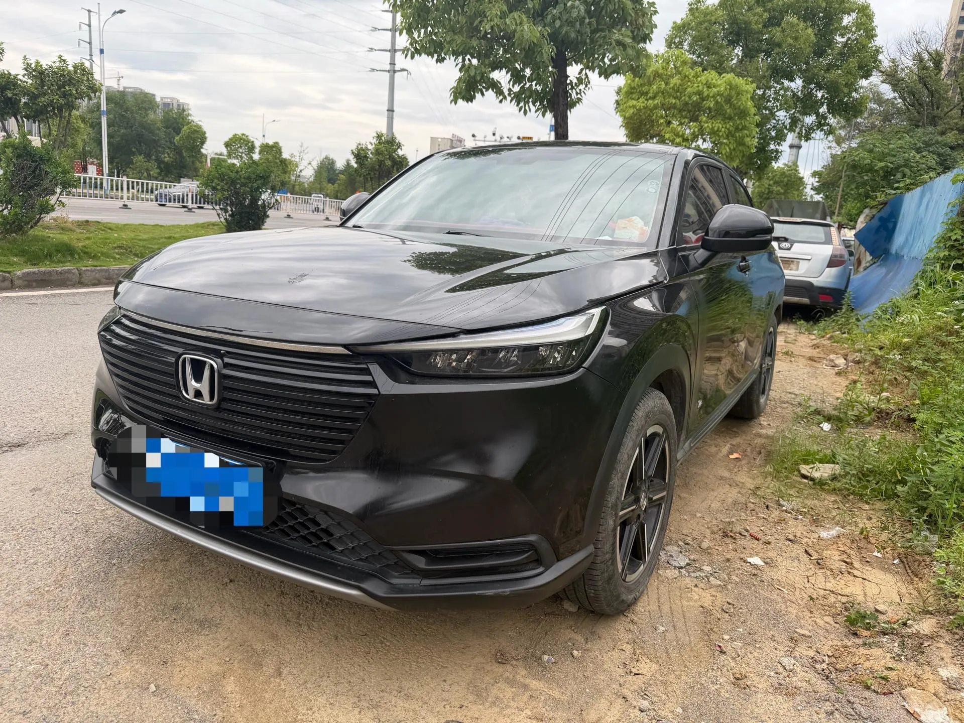Vezel 2023 1.5L CVT Base Model