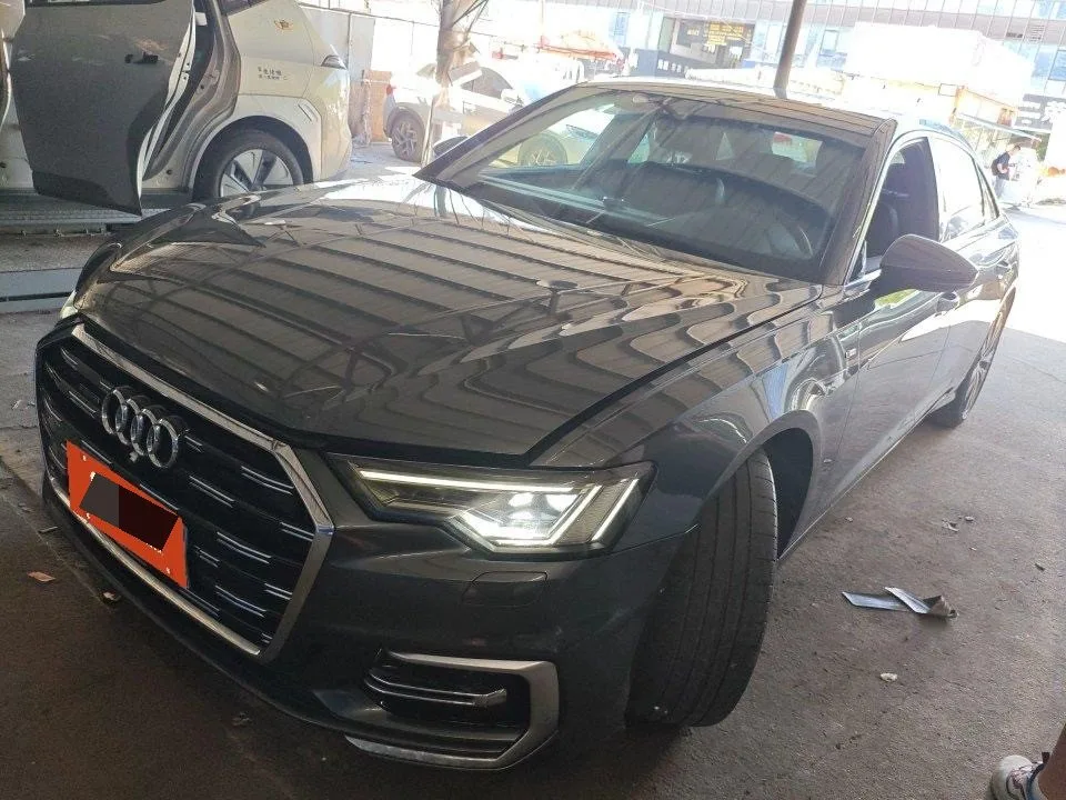 Audi 2023 A6L 2.0TFSI 45TFSI Quattro Premium Dynamic (Facelift) Automatic