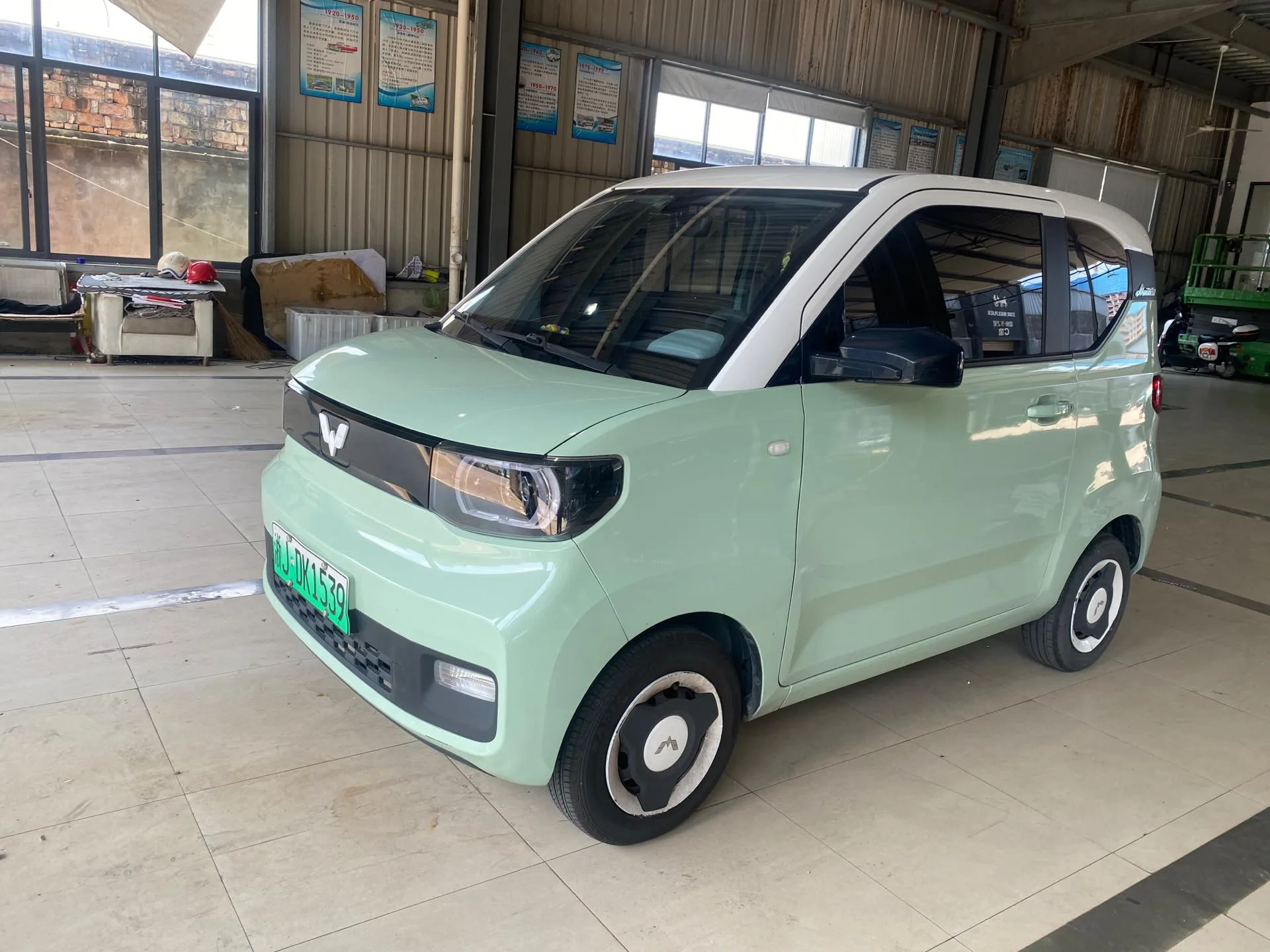 Hongguang MINIEV 2021 Macaron Sandwich Edition, 170km/h, Ternary Lithium Battery