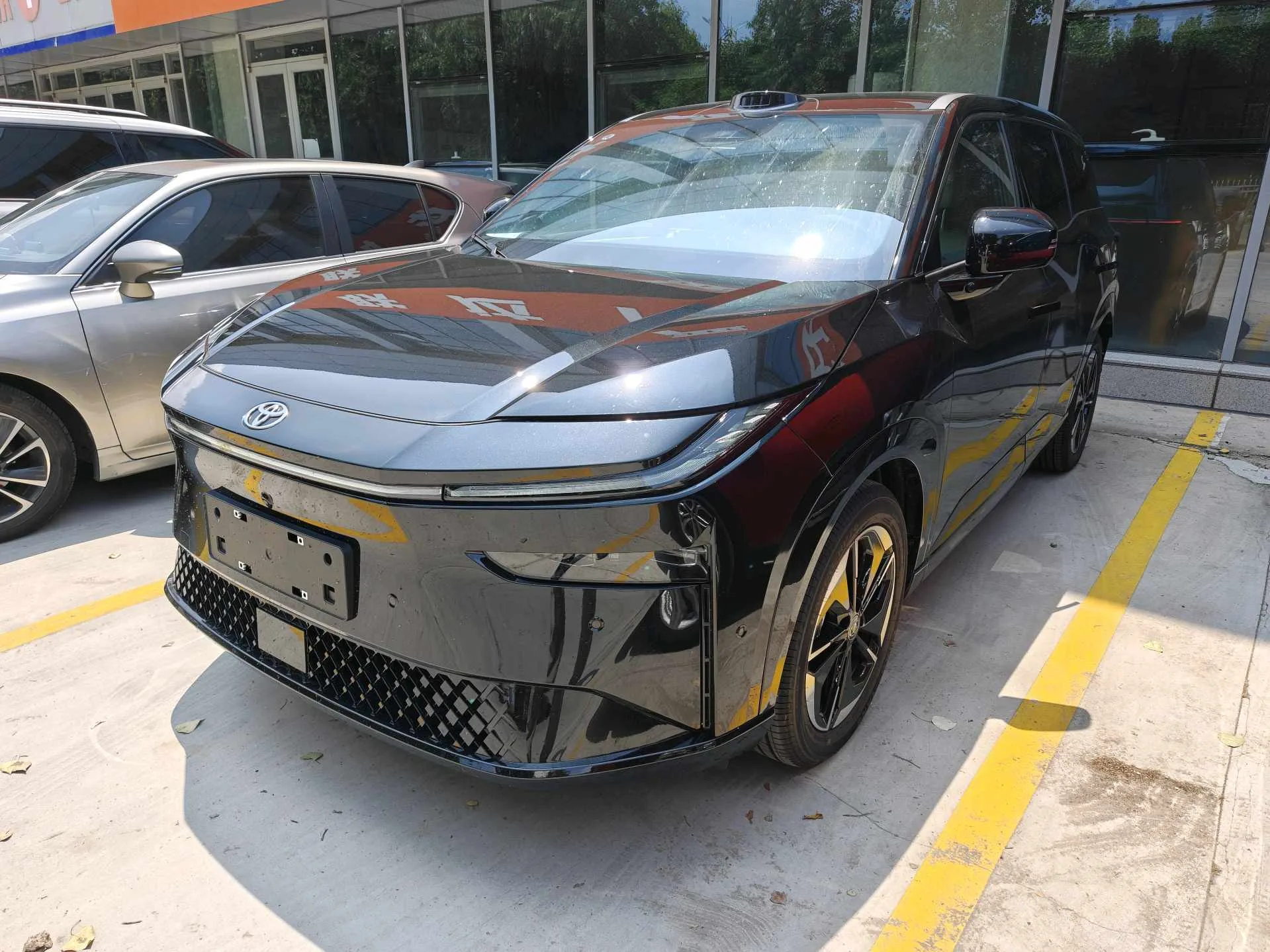 Toyota 2026 Platinum 3X 520 Pro LiDAR Edition, Automatic Transmission