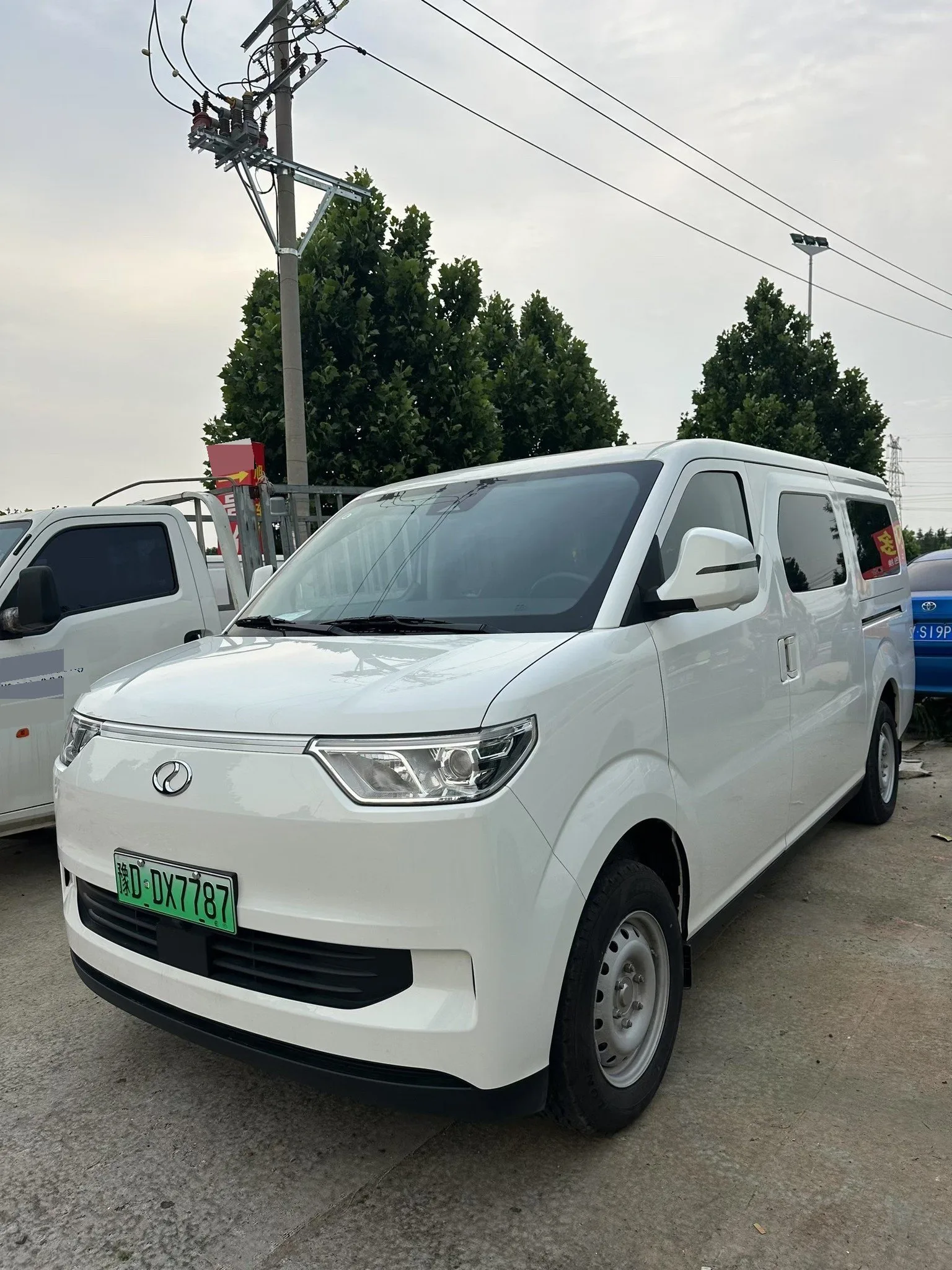 Ruichi 2025 EC75 Smart Driving Standard Edition Pioneer Type I 41.85kWh Automatic
