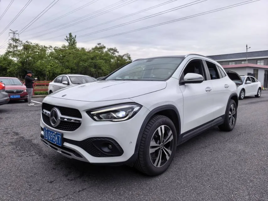 2020 Mercedes-Benz GLA 200