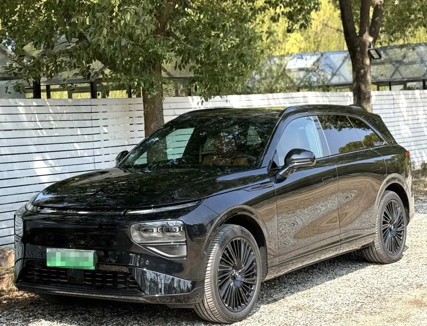 Xpeng 2025 G9 680 Extended Range AWD Max Automatic