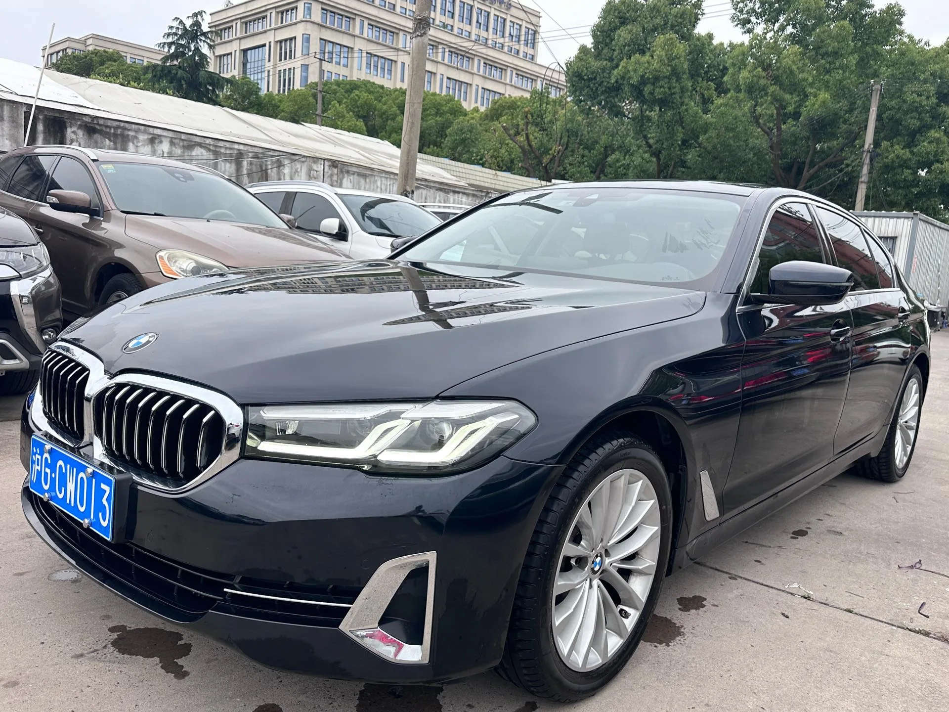 BMW 5 Series 2022 Facelift 2 525Li Luxury Package