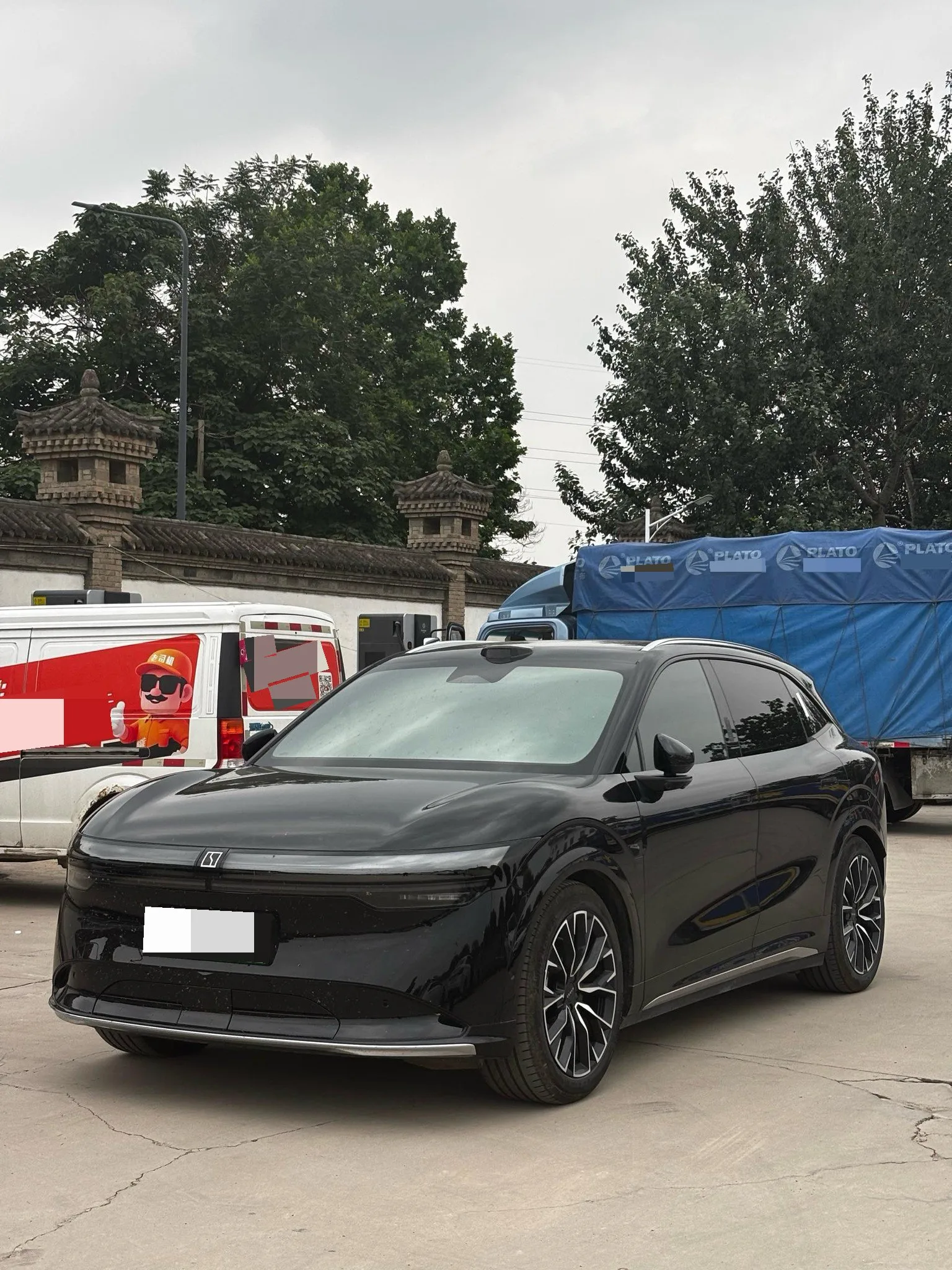 JiKrypton 2025 Model JiKrypton 7X 100kWh Long Range Four-Wheel Drive Intelligent Driving Edition Automatic Transmission