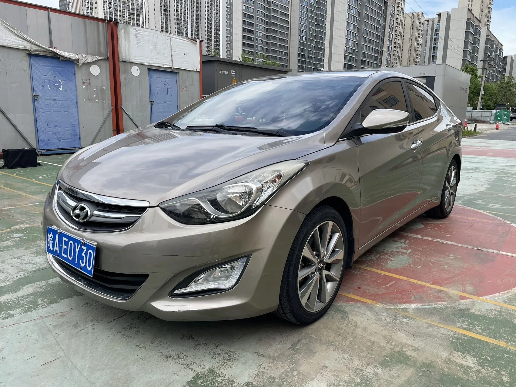 Hyundai Elantra 2015 1.6L Automatic Leading Edition