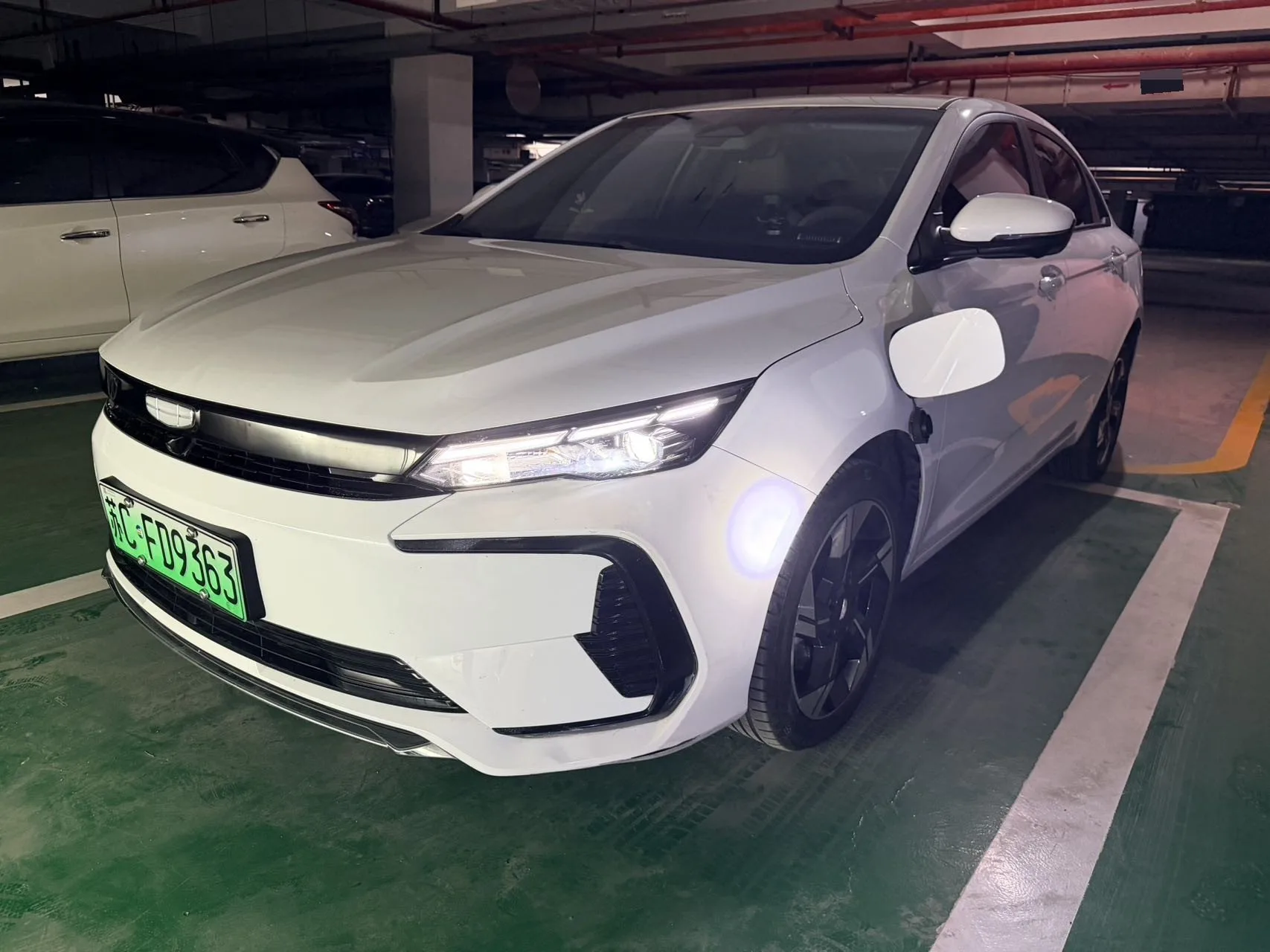 Geely Emgrand L HiP 2022 1.5TD-DHT Pro 100KM Travel Edition