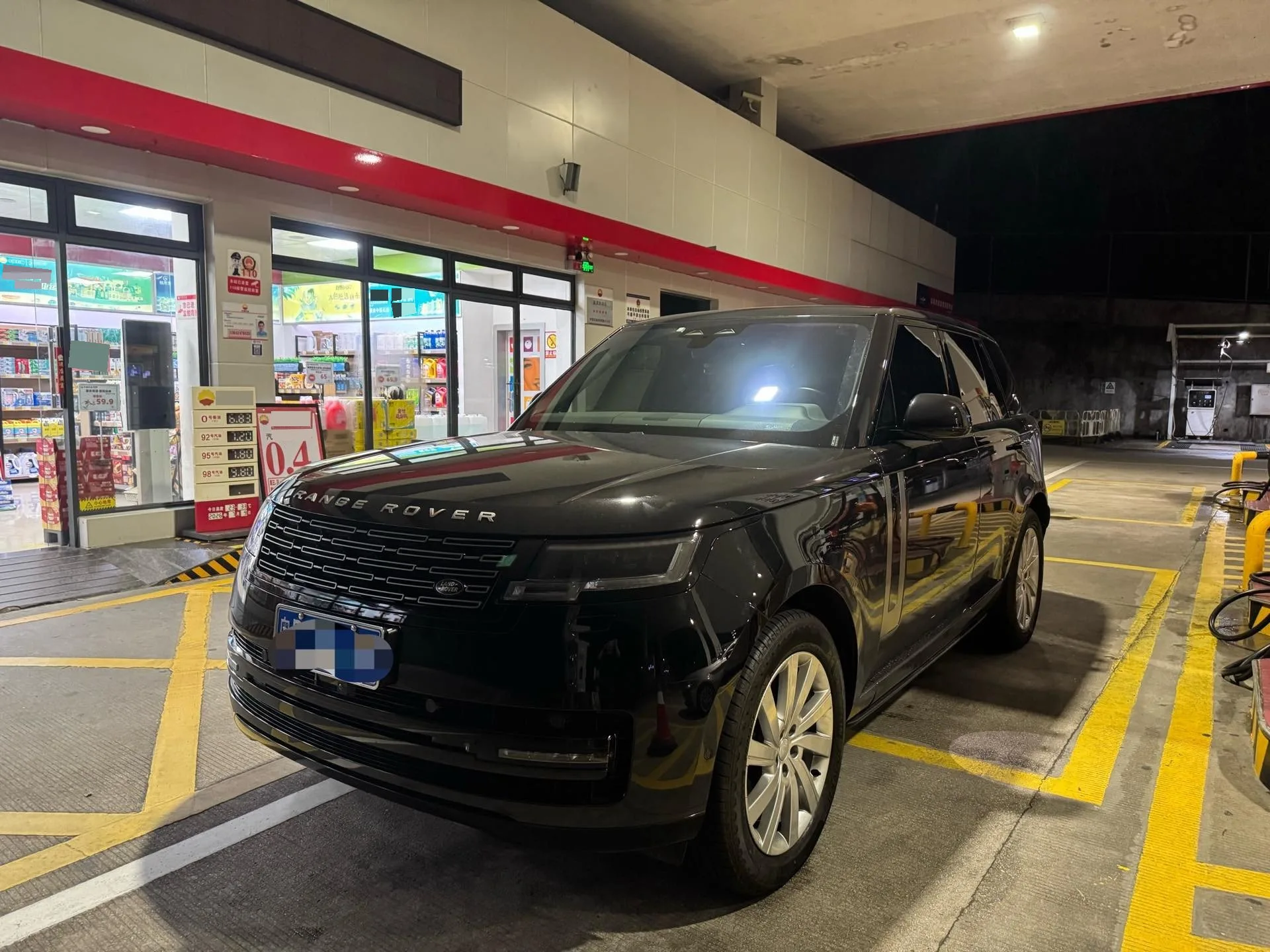 Land Rover Range Rover (Imported) 2025 Model Year Range Rover 48V 3.0T L6 360PS Grand Edition Automatic Transmission