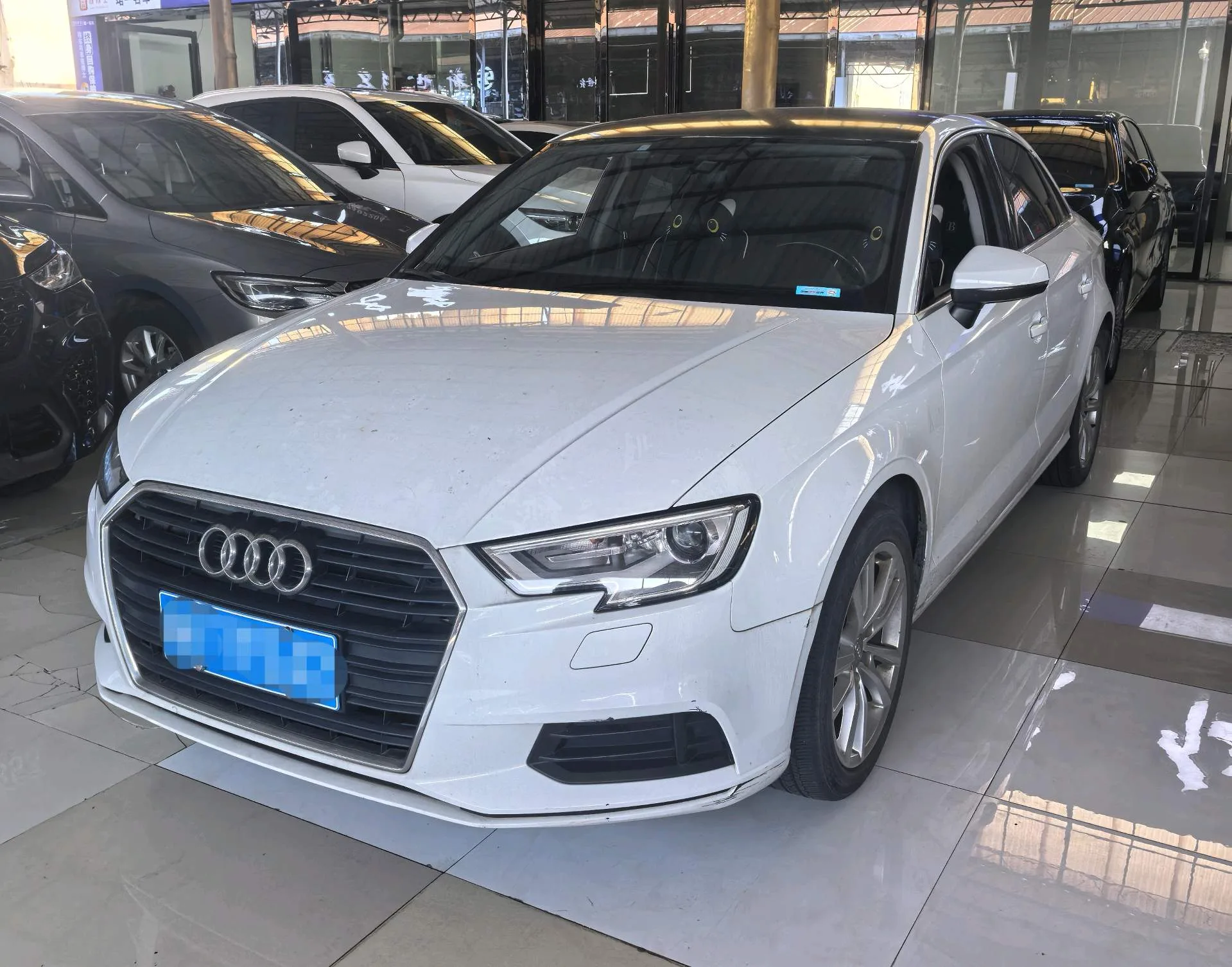 Audi A3 2018 30th Anniversary Edition Limousine 35 TFSI Progressive