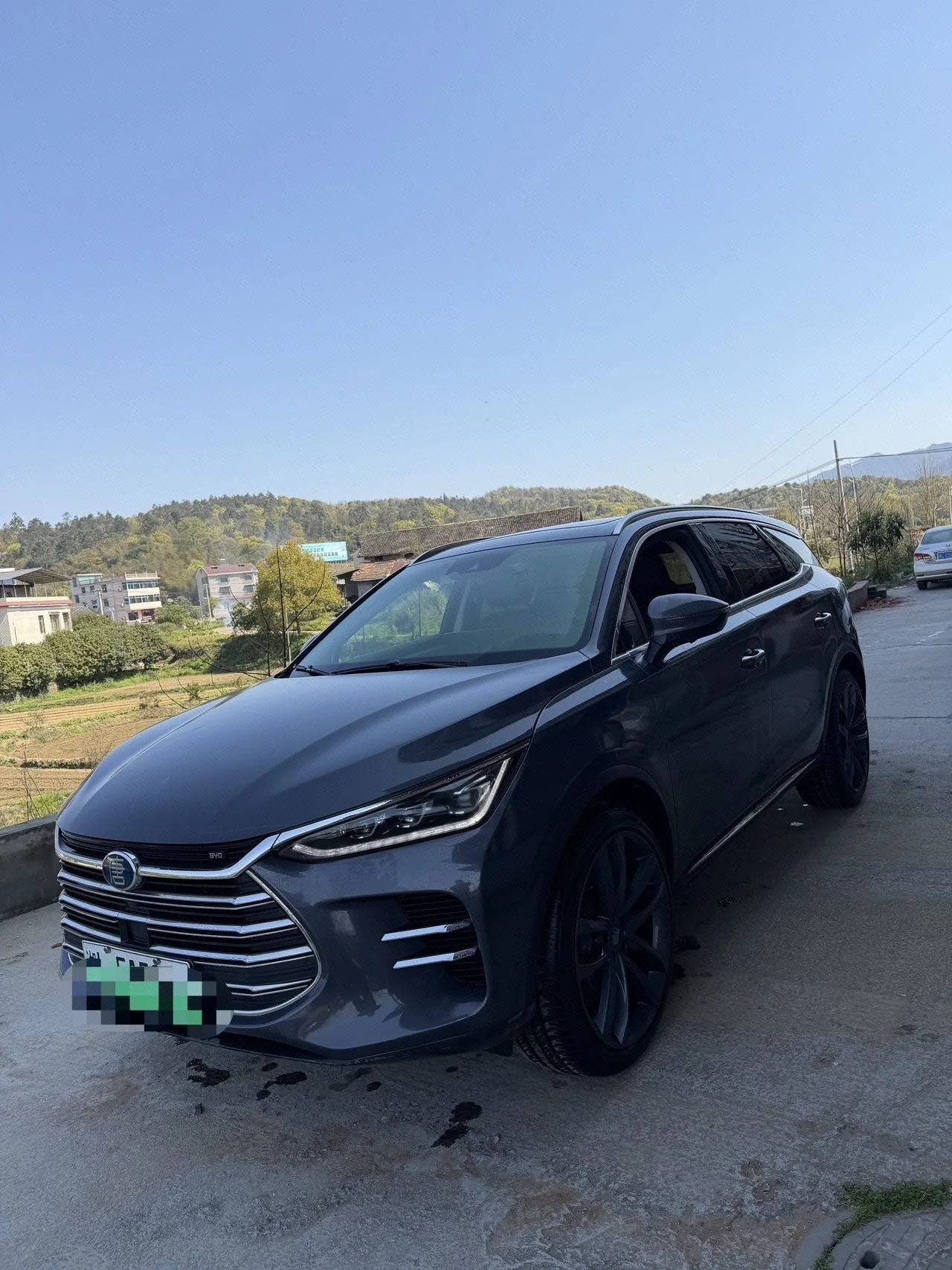 Tang New Energy 2018 DM 2.0T All-Wheel Drive Intelligent Enjoyment Edition 7-Seater National V Emission Standard