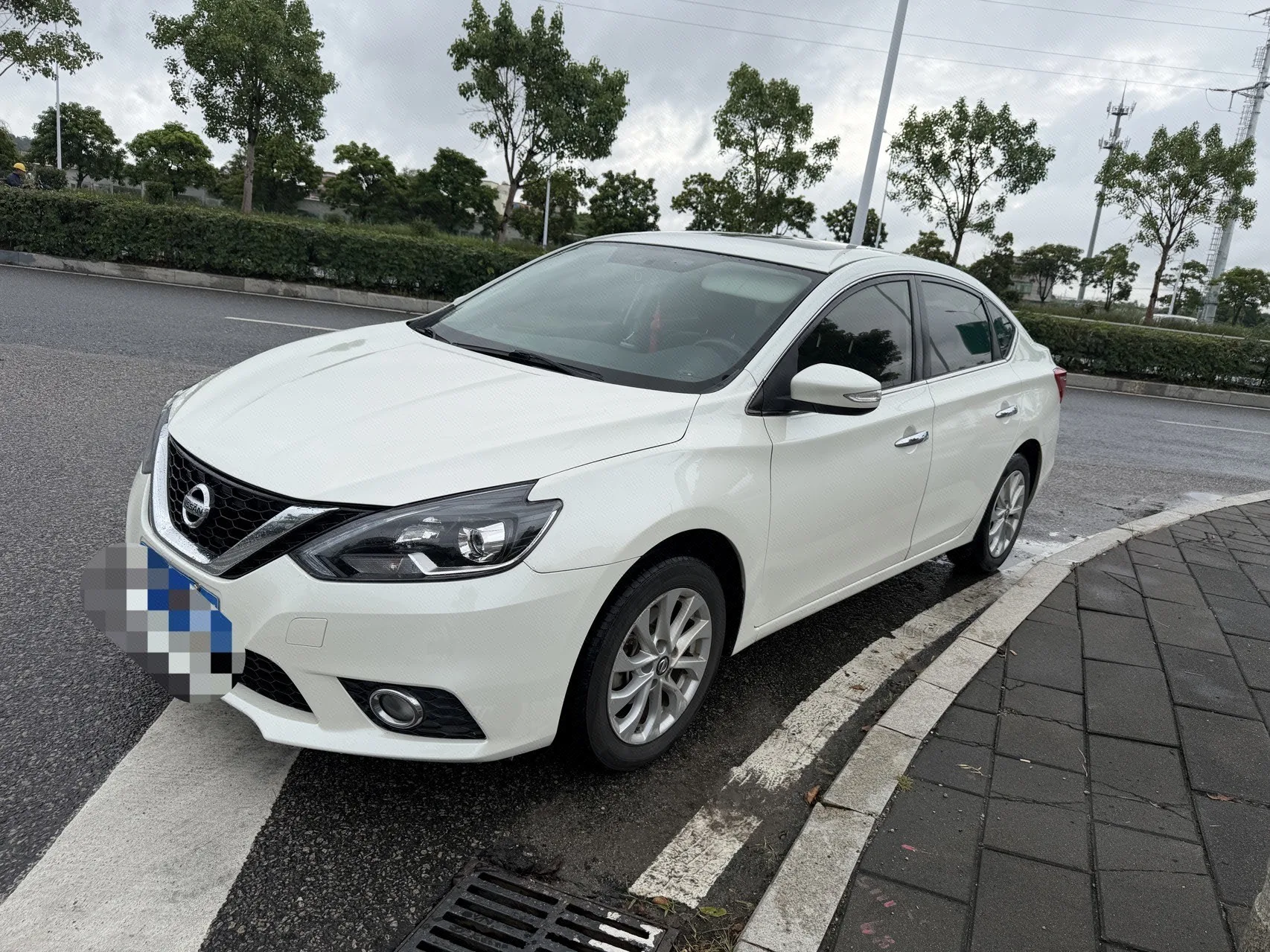 Nissan Sylphy 2016 1.6XL CVT Premium Edition