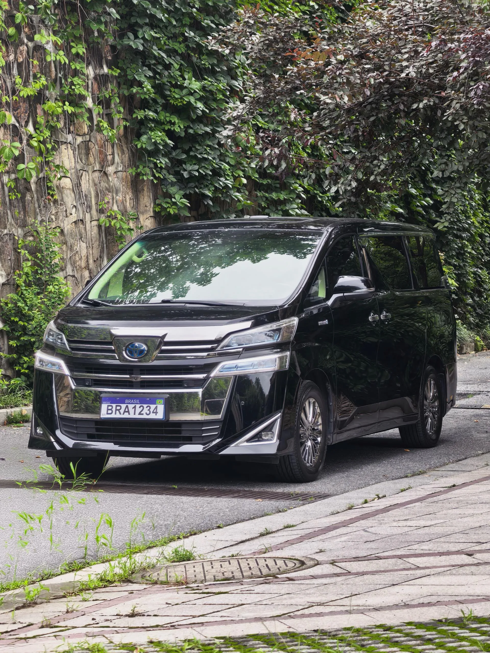 2021 Alphard Crown Hybrid 2.5L HV Premium Edition