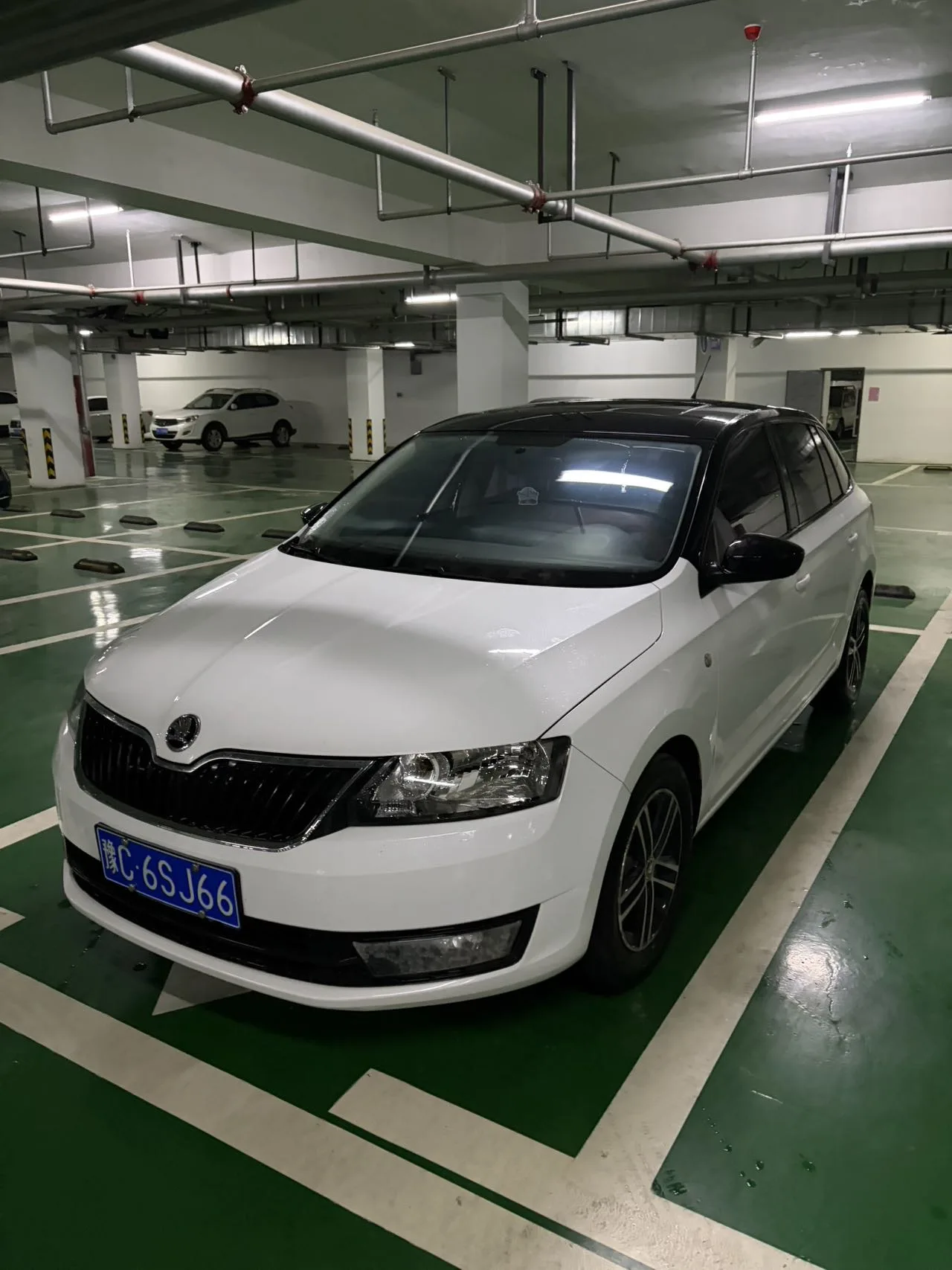 Rapid 2014 1.6L Automatic Enjoy Edition