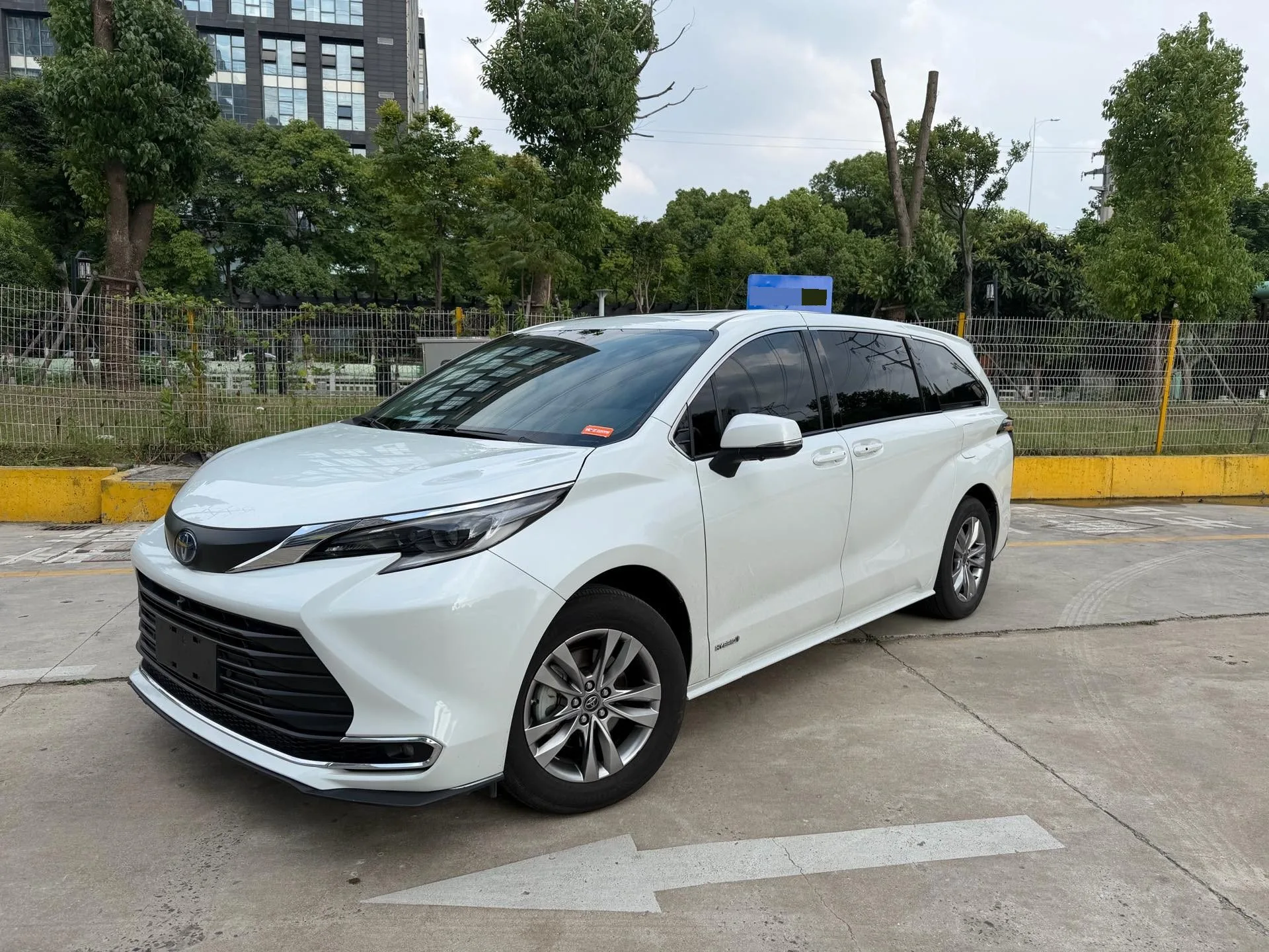 Toyota Cana 2023 2.5L CVT Comfort Edition Automatic