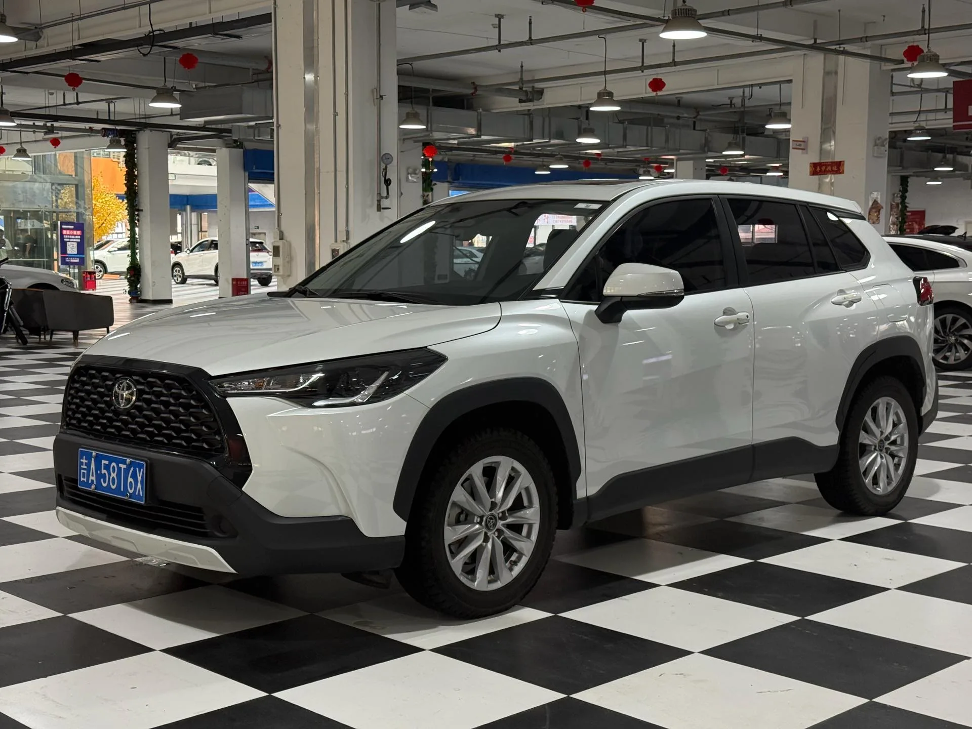 2023 Тойота Corolla Лицо Фанг 2.0 вариатор Роскошь Версия Автоматический