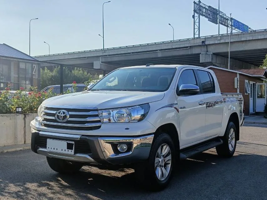 Toyota Hilux (Imported) 2015 Hilux 2.7 Middle East Edition, Automatic Transmission