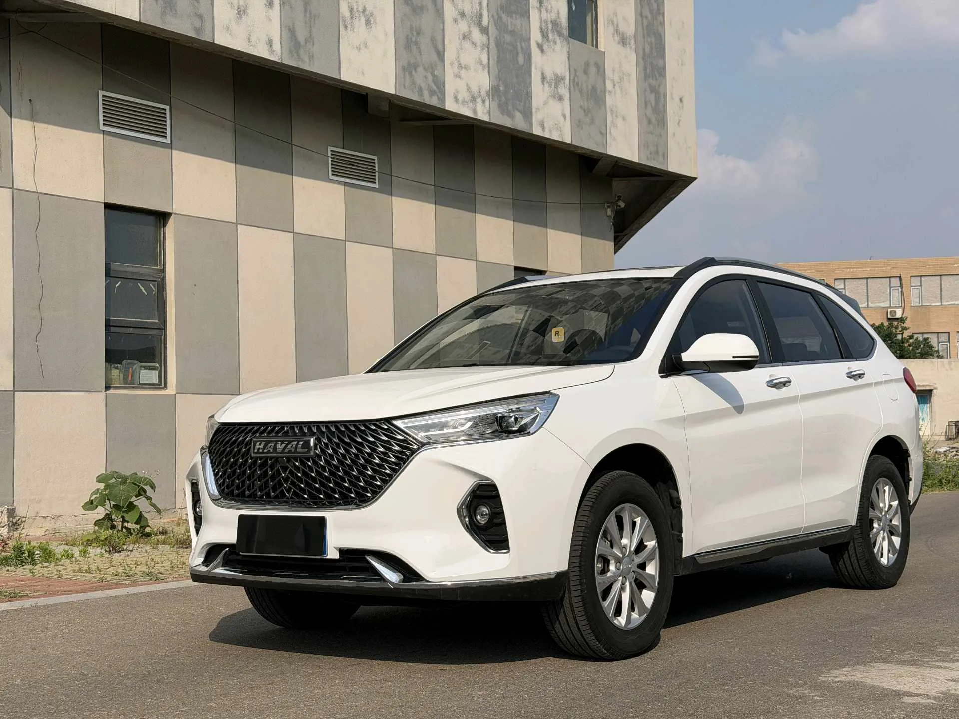 Haval M6 2021 PLUS 1.5T DCT Luxury Intelligent Connectivity Edition