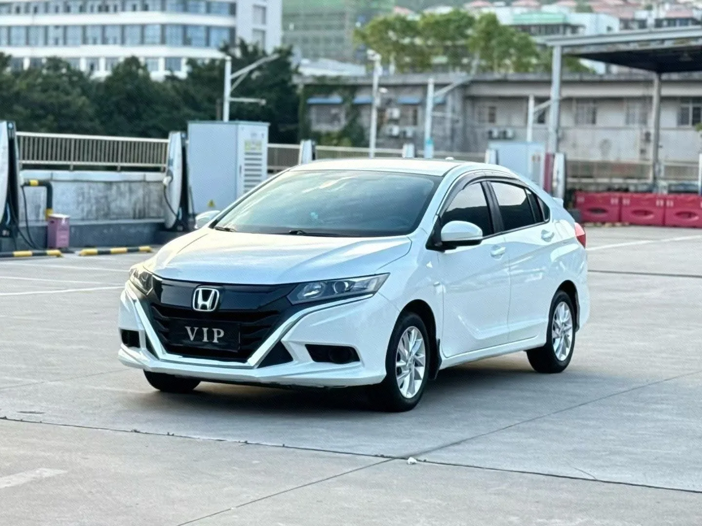Geely Jingrui 2017 Model Year 1.5L CVT Comfort Edition
