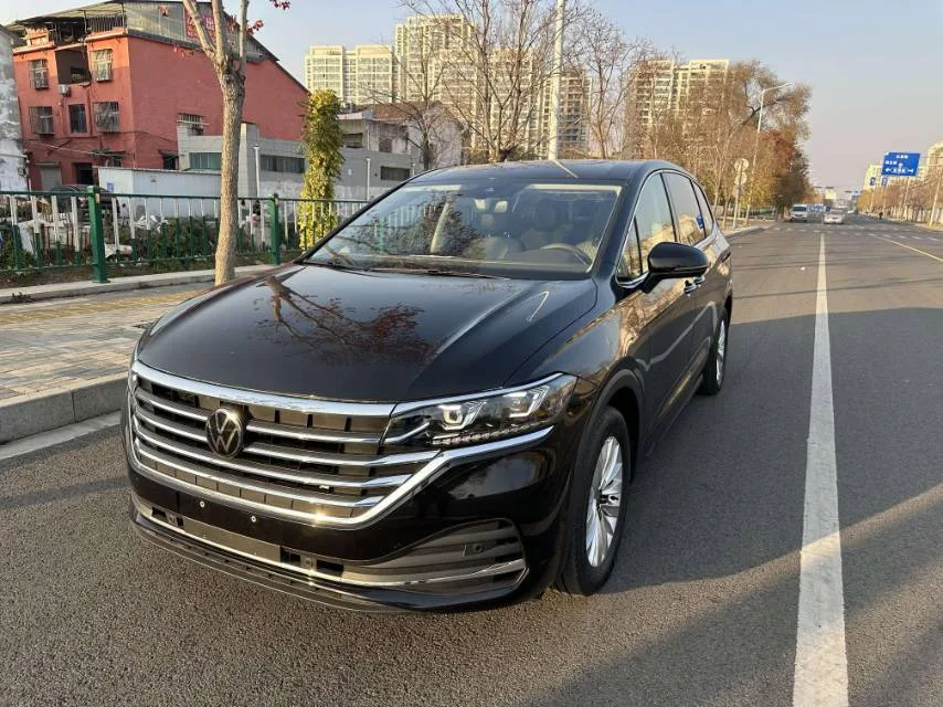 Volkswagen 2024 Viloran 2.0TSI 330TSI Business Edition Automatic